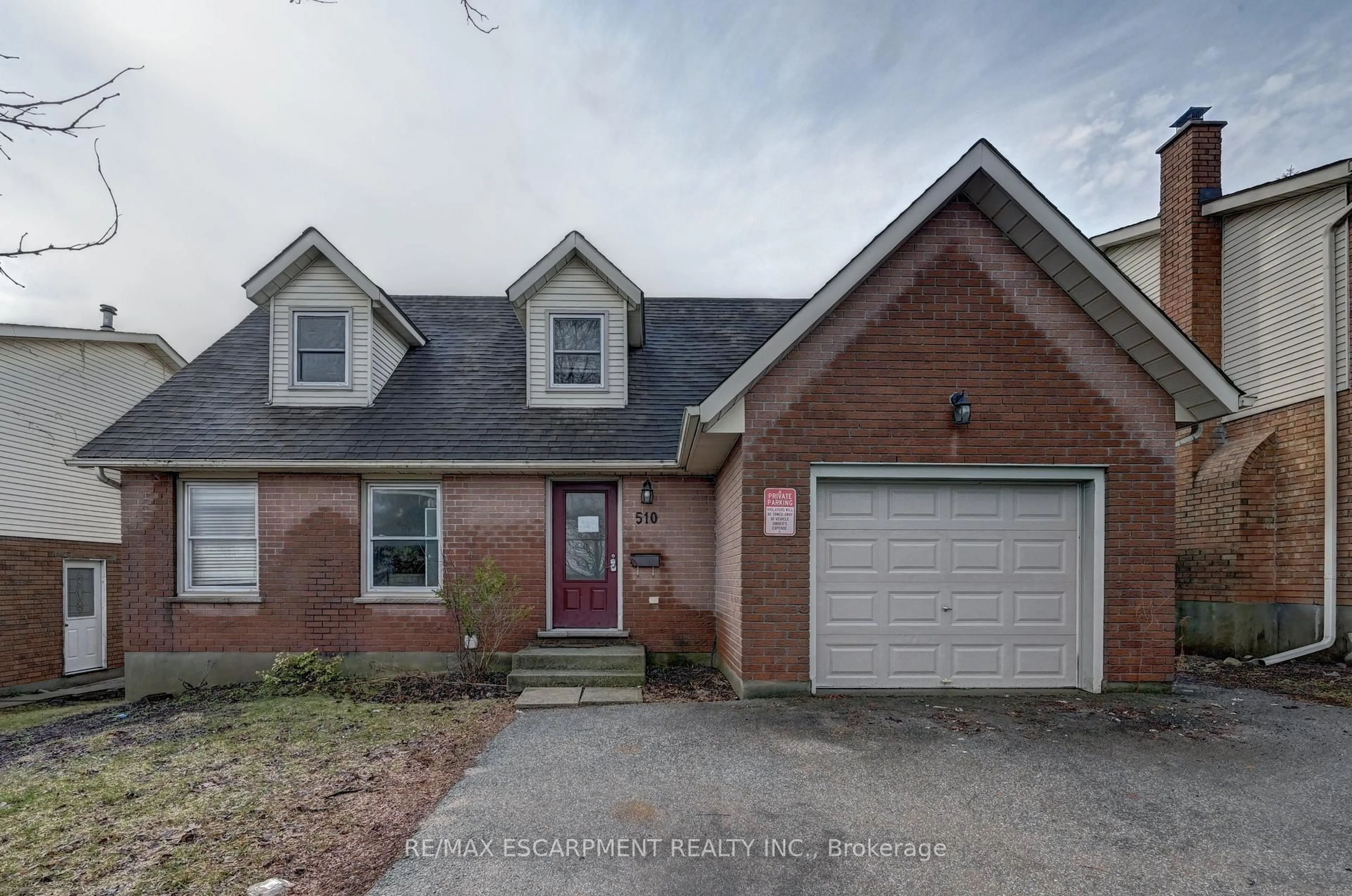 Home with brick exterior material, street for 510 Kortright Rd, Guelph Ontario N1G 3Z1