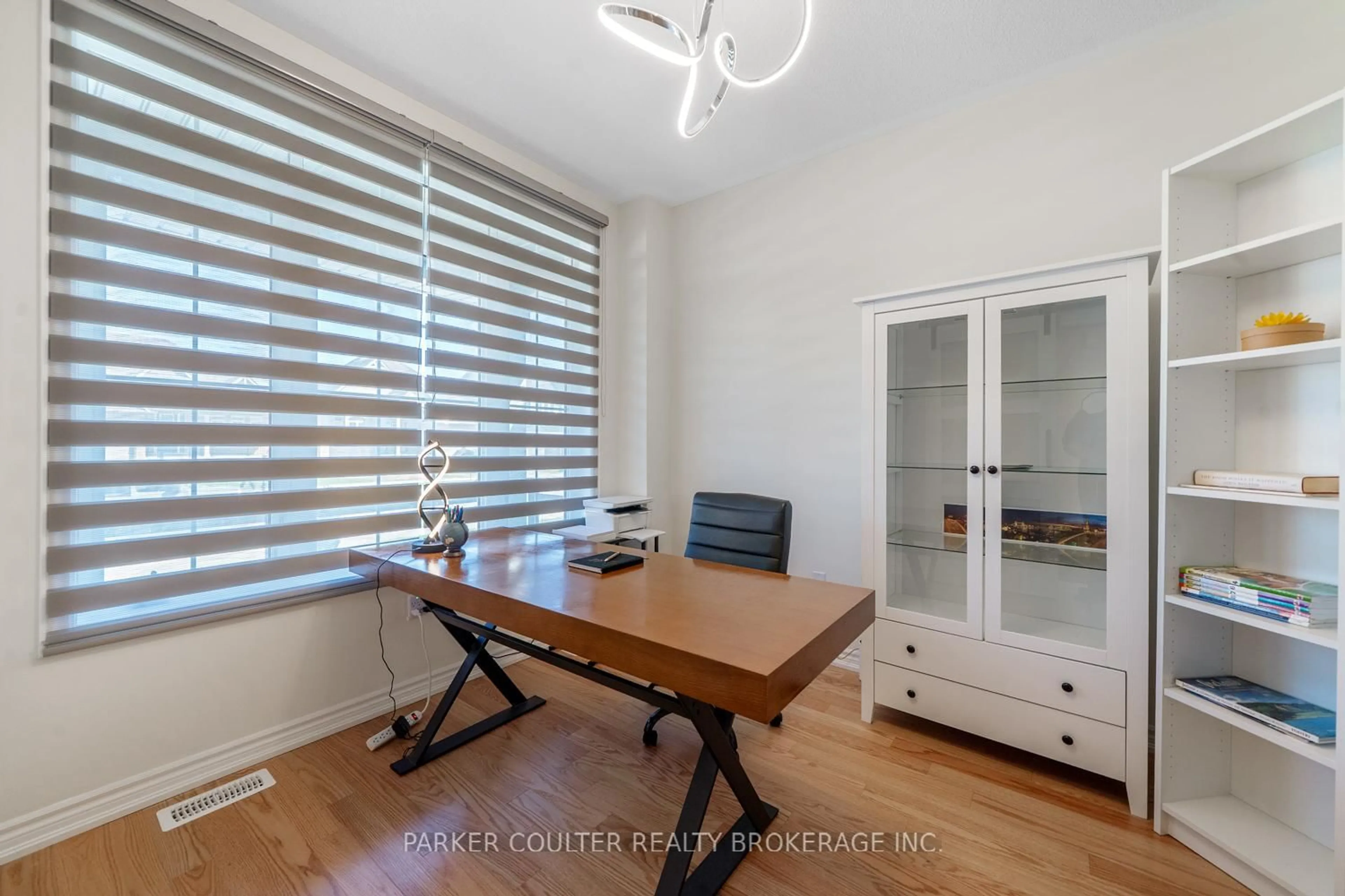 Dining room, wood/laminate floor for 39 Connolly Rd, Kawartha Lakes Ontario K9V 5H5