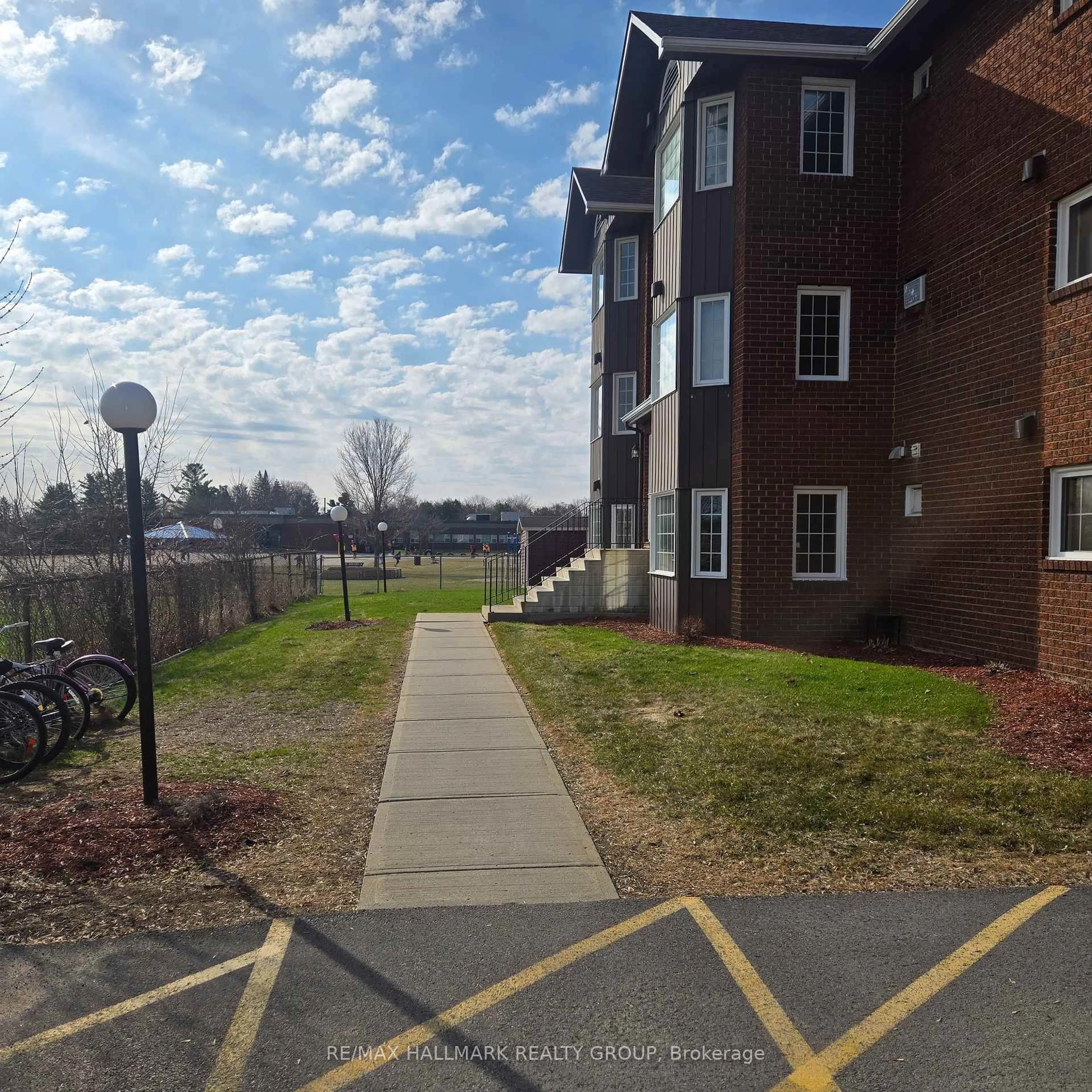 A pic from outside/outdoor area/front of a property/back of a property/a pic from drone, street for 89 edey St #1B, Arnprior Ontario K7S 3T2