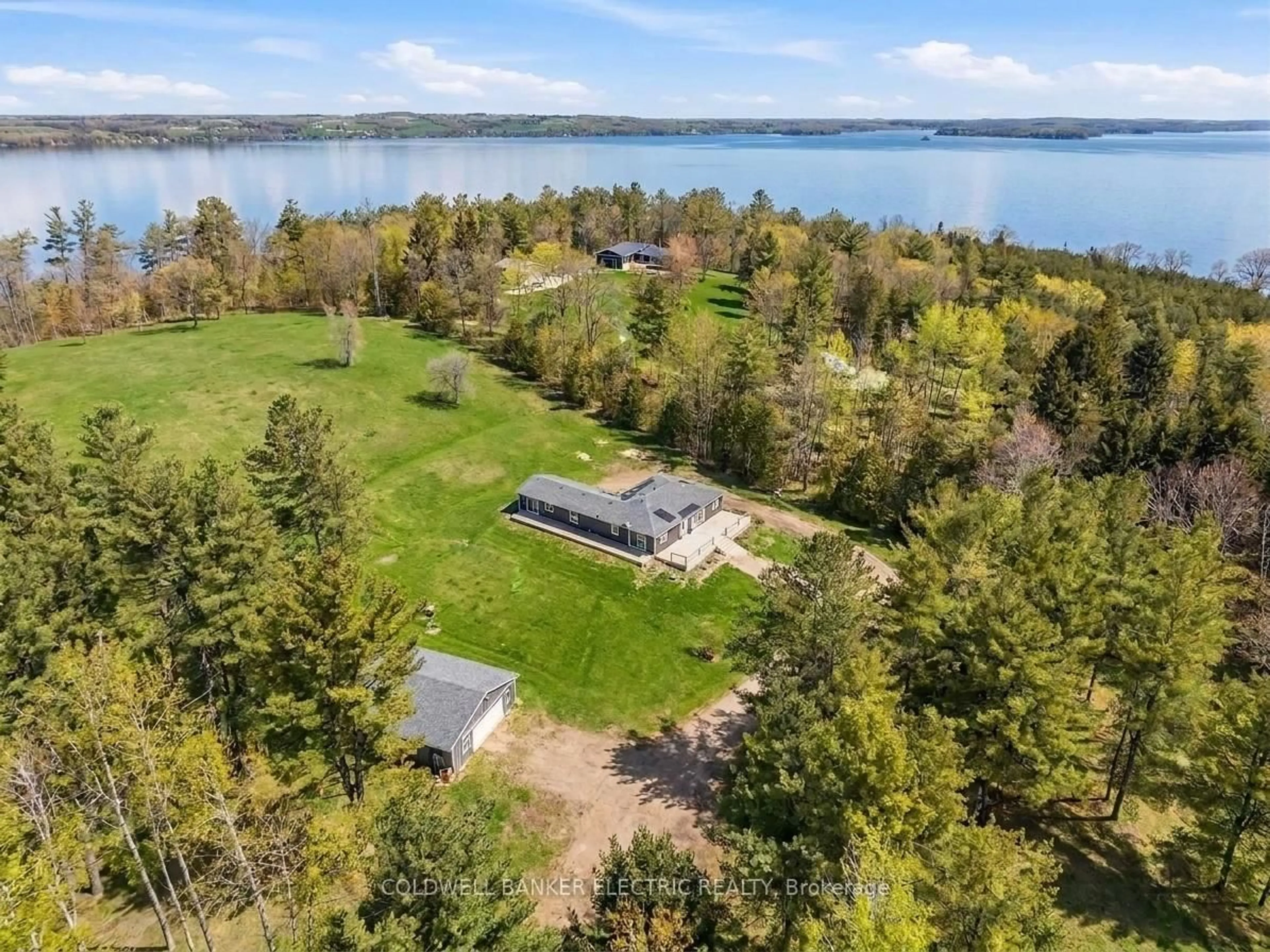 A pic from outside/outdoor area/front of a property/back of a property/a pic from drone, water/lake/river/ocean view for 5078 Oak Hills Rd, Hamilton Township Ontario K0L 1E0
