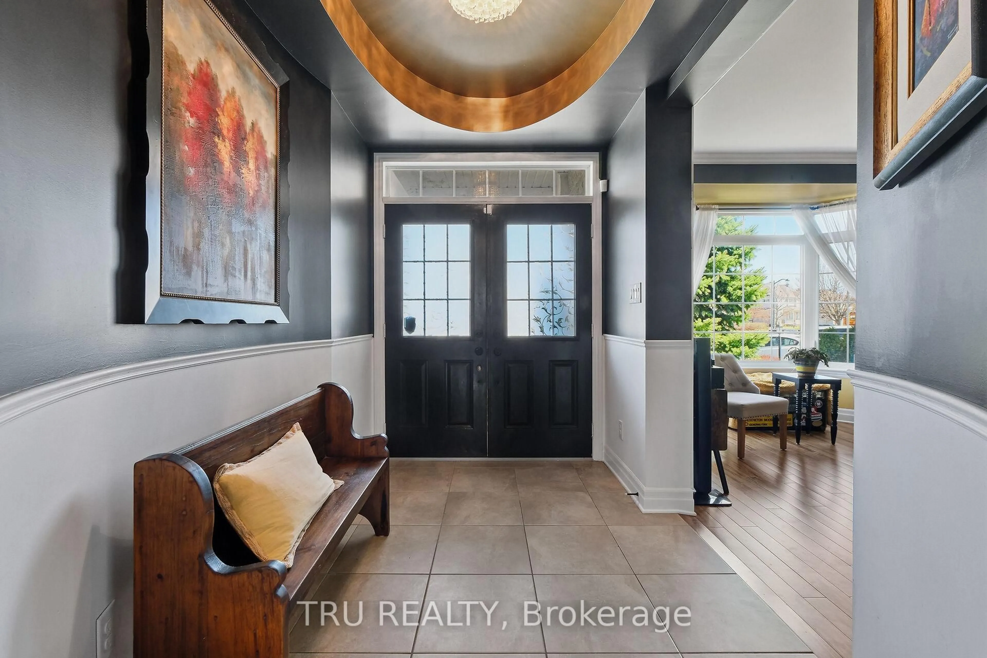 Indoor entryway for 380 Blackleaf Dr, Ottawa Ontario K2J 5S5