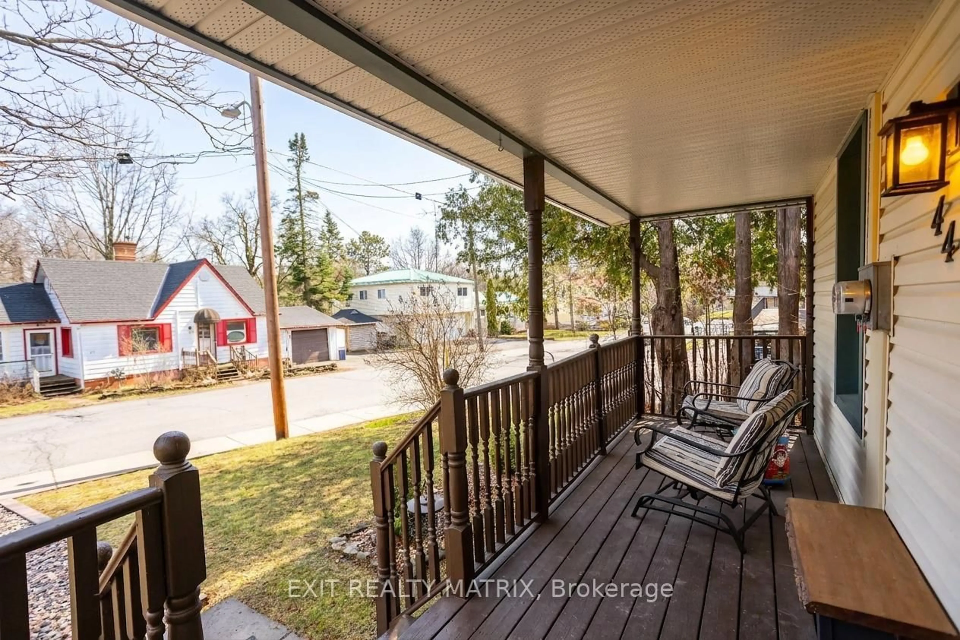 Patio, unknown for 44 Mill St, Russell Ontario K4R 1E1