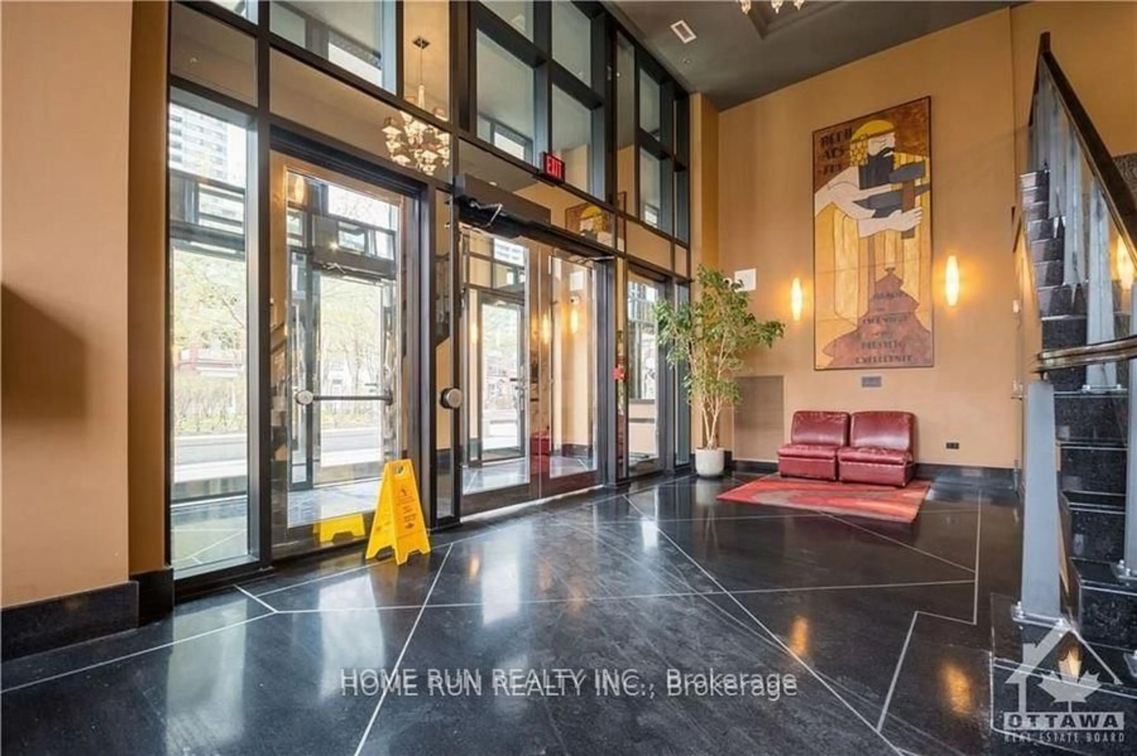 Unknown for 245 Kent St #1007, Ottawa Ontario K2P 0A5