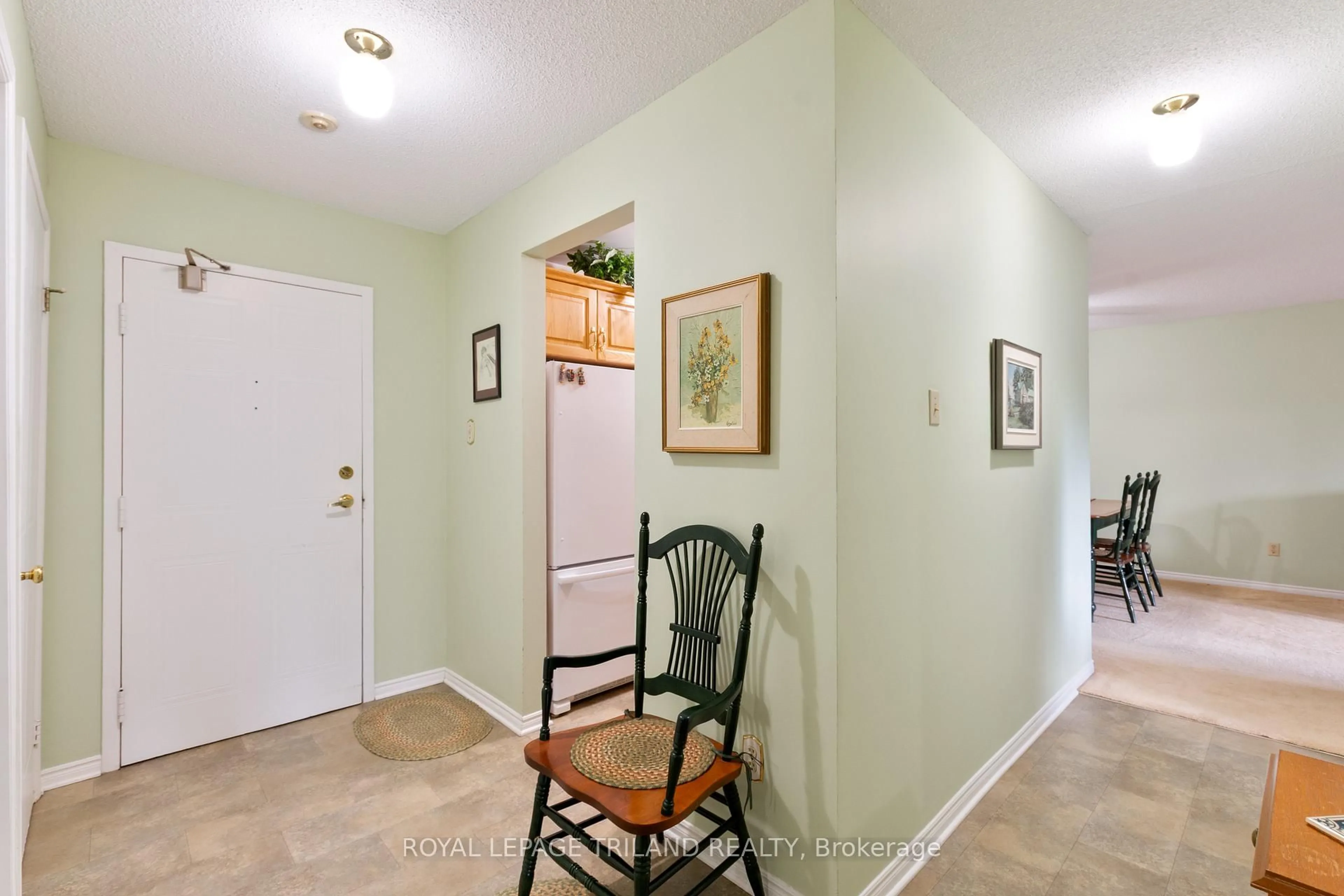 Indoor entryway for 440 Welington St #123, St. Thomas Ontario N5R 5X5
