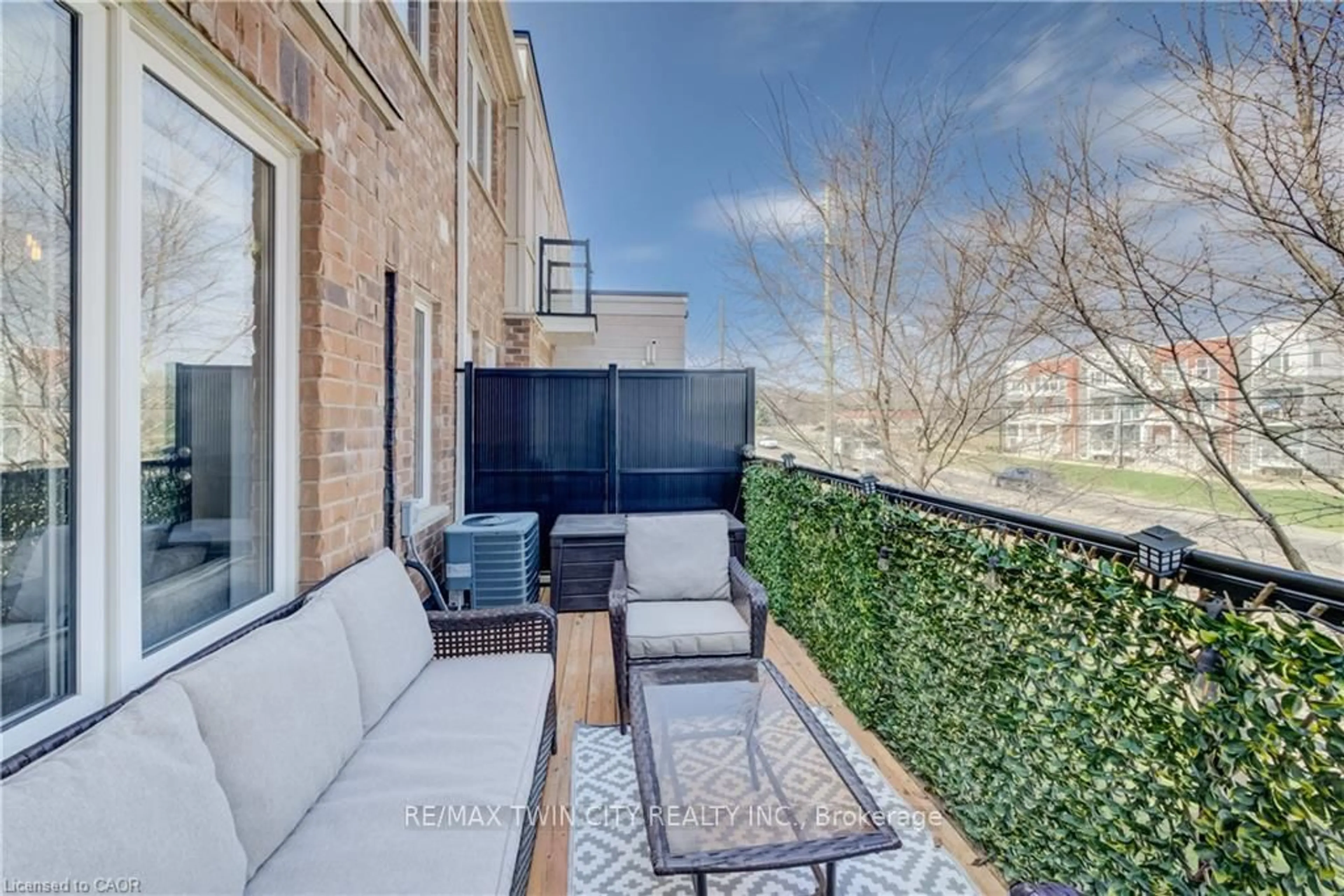 Patio, street for 142 DAYLILY Lane, Kitchener Ontario N2R 0L7