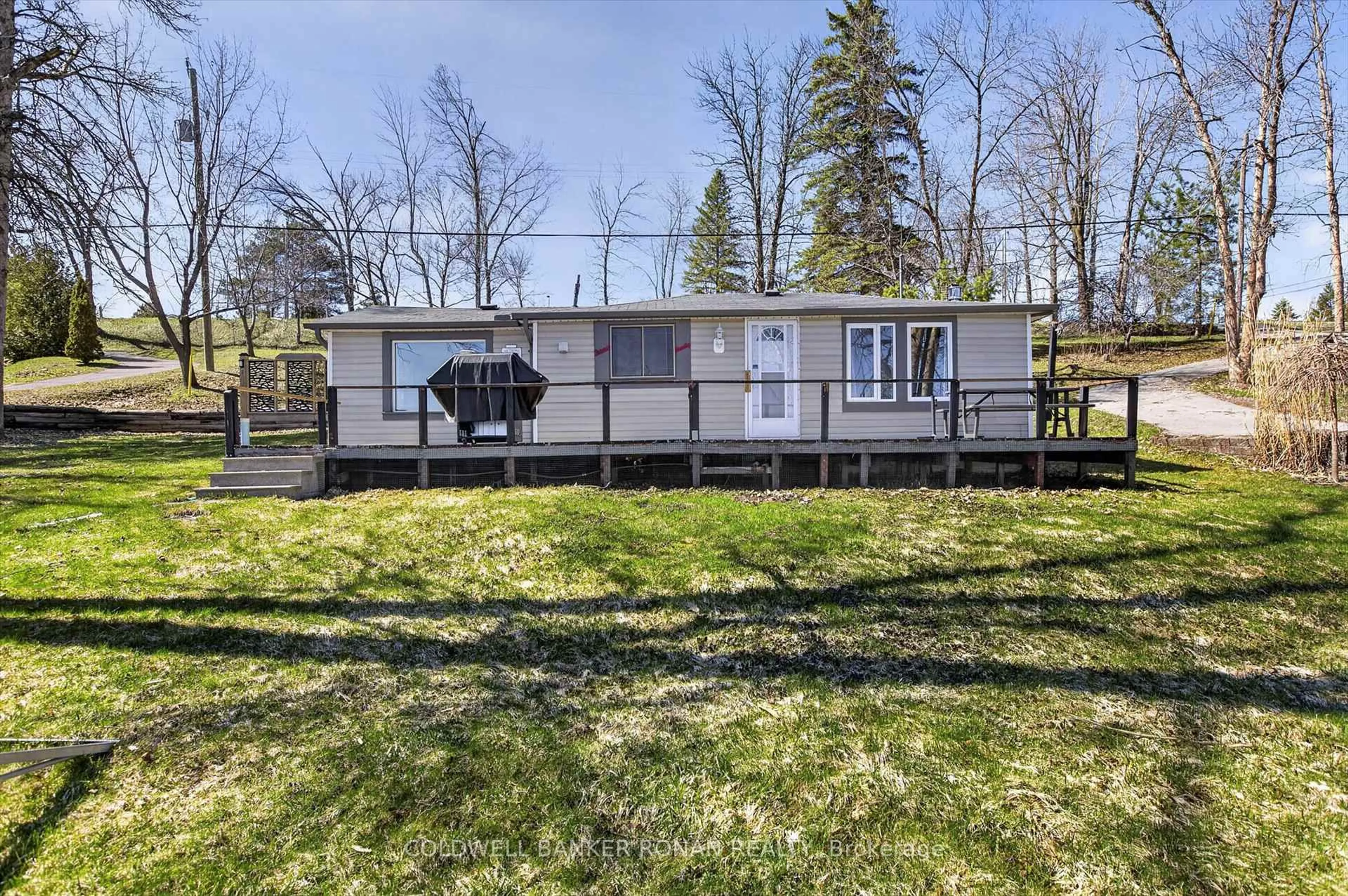 A pic from outside/outdoor area/front of a property/back of a property/a pic from drone, water/lake/river/ocean view for 1853 Youngs Point Rd, Selwyn Ontario K0L 2H0