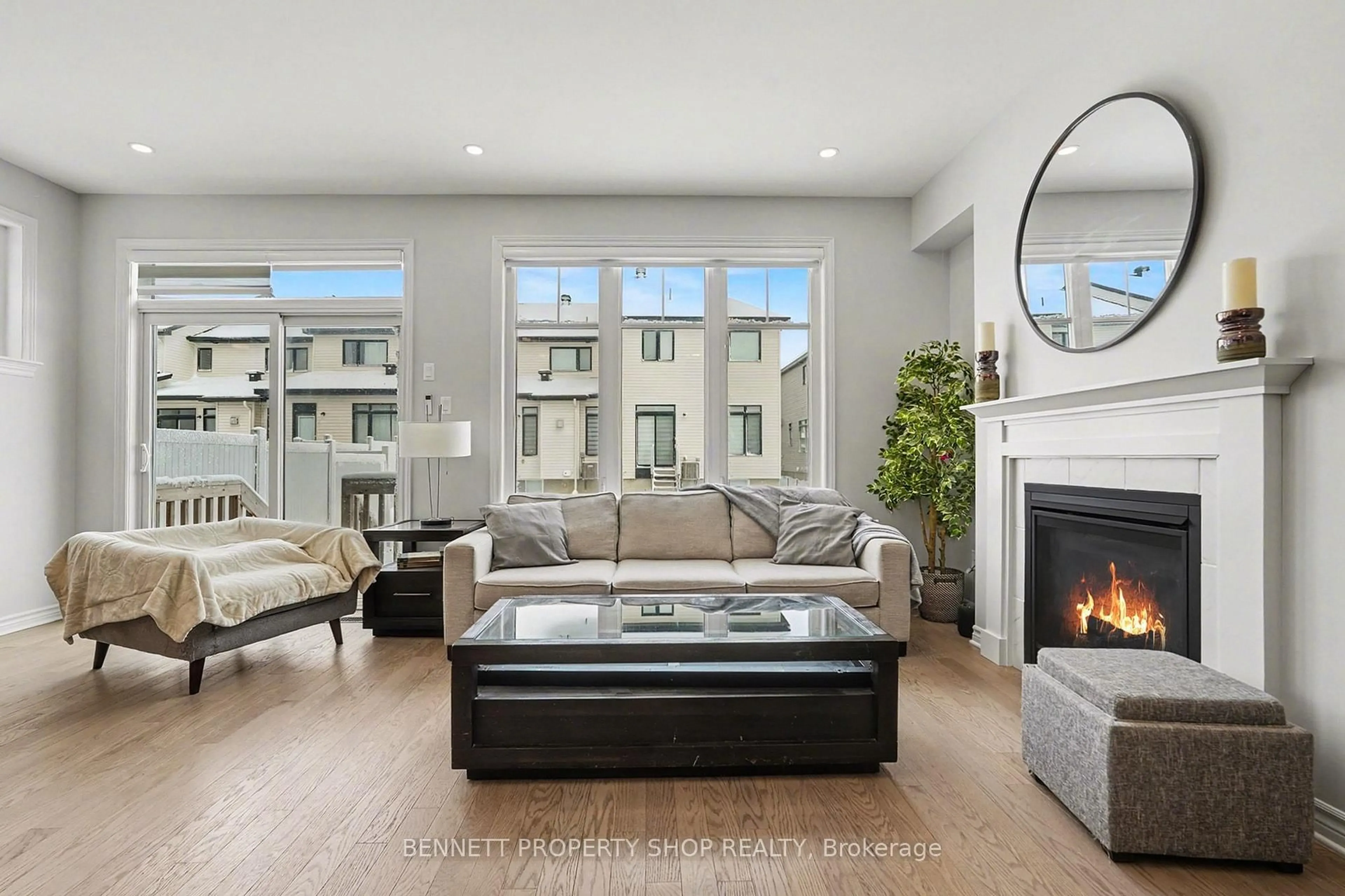 Living room with furniture, unknown for 551 Cardamom Terr, Ottawa Ontario K2S 2X7