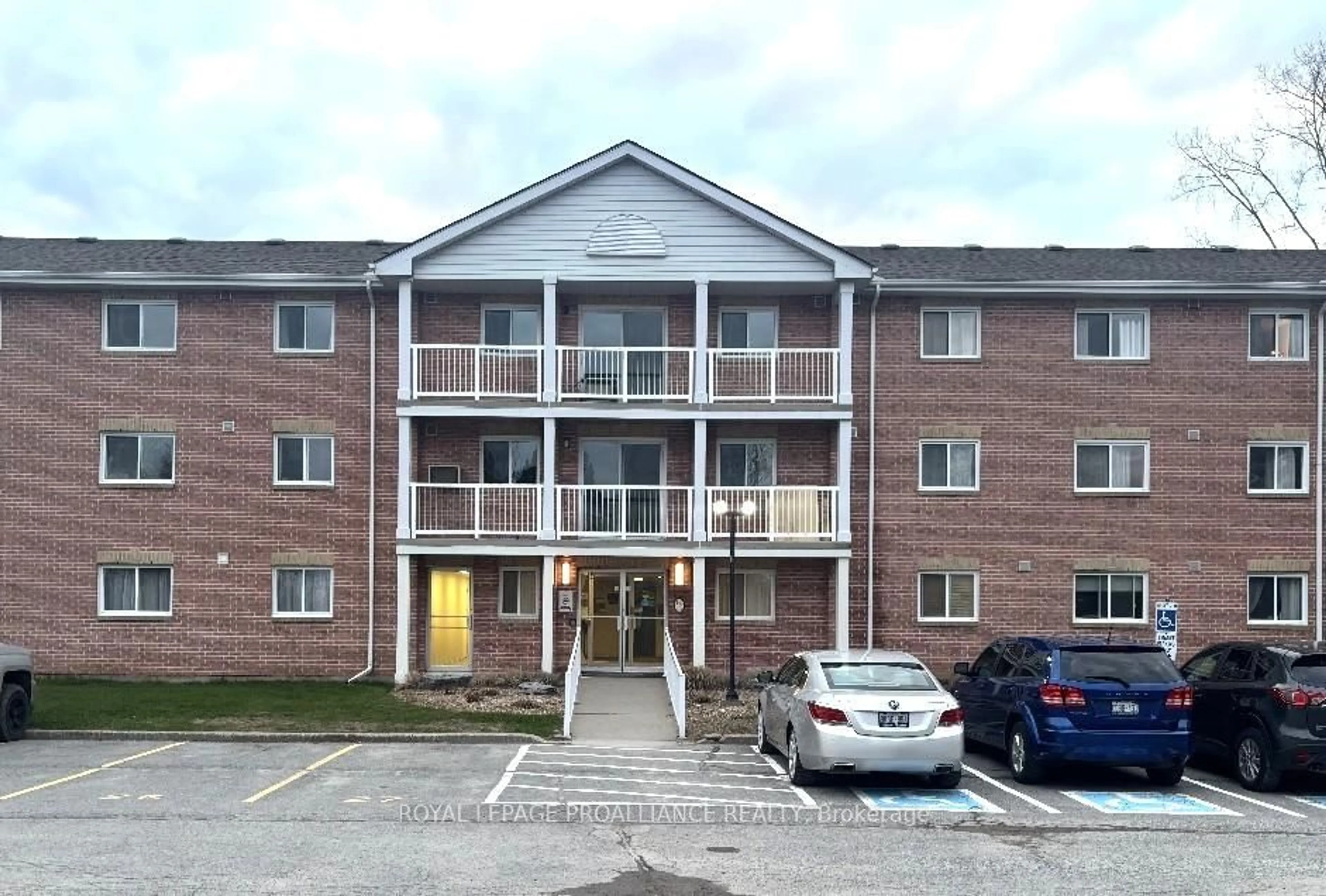 A pic from outside/outdoor area/front of a property/back of a property/a pic from drone, building for 175 Haig Rd #119, Belleville Ontario K8N 5R7