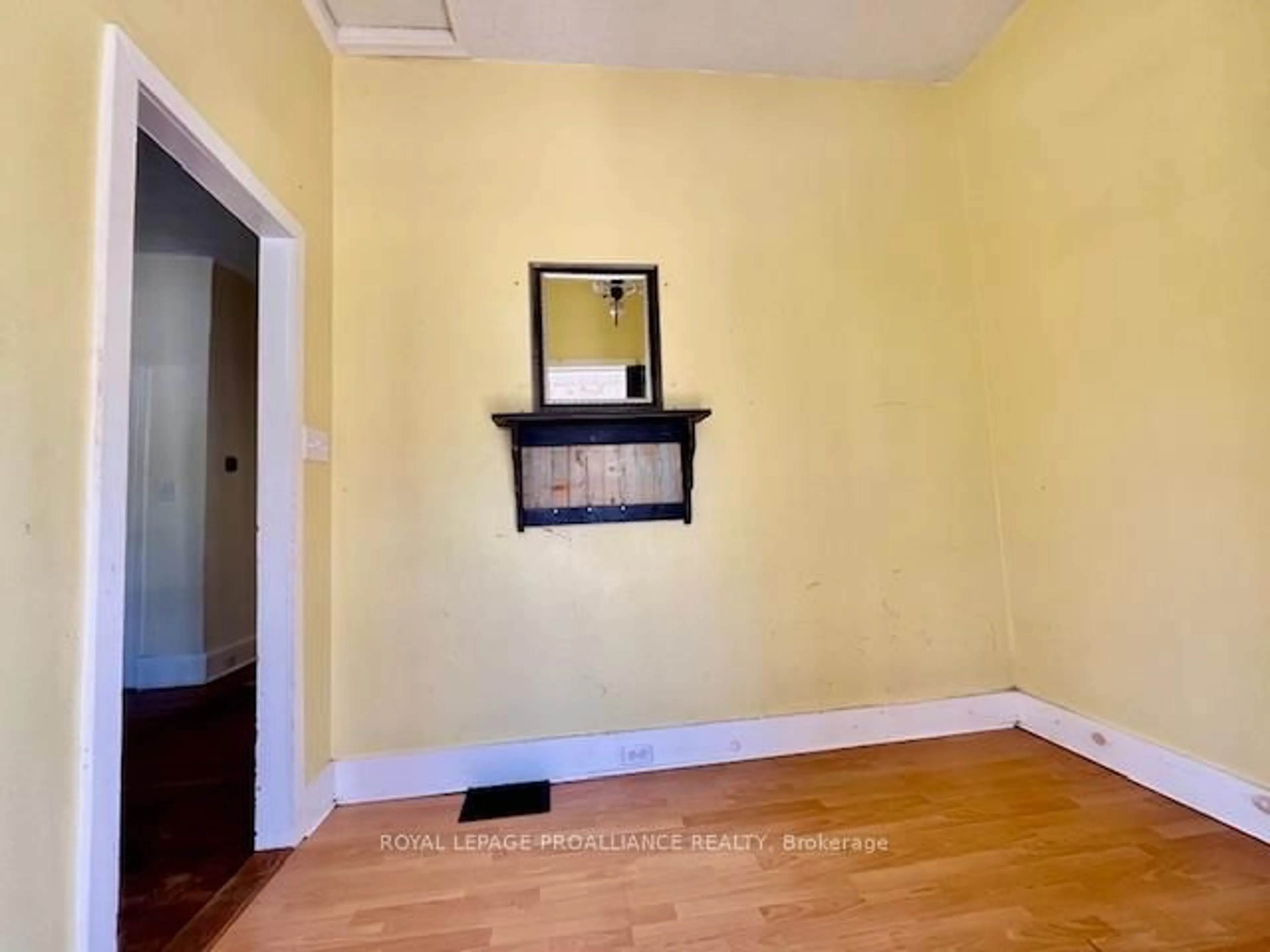 A pic of a room for 85 Bruton St, Port Hope Ontario L1A 1V1