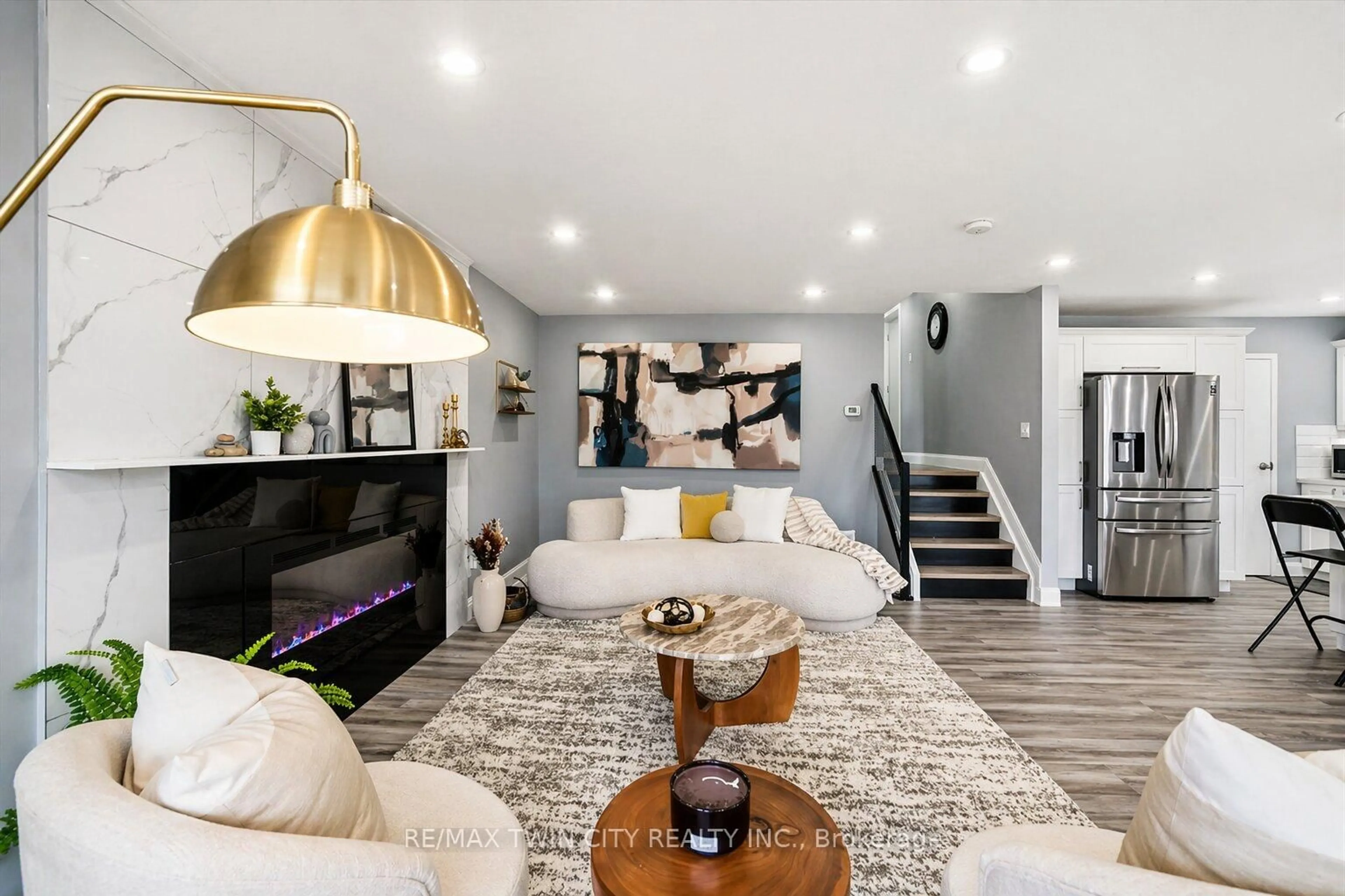 Living room with furniture, unknown for 86 Carlyle Dr, Kitchener Ontario N2P 1P5