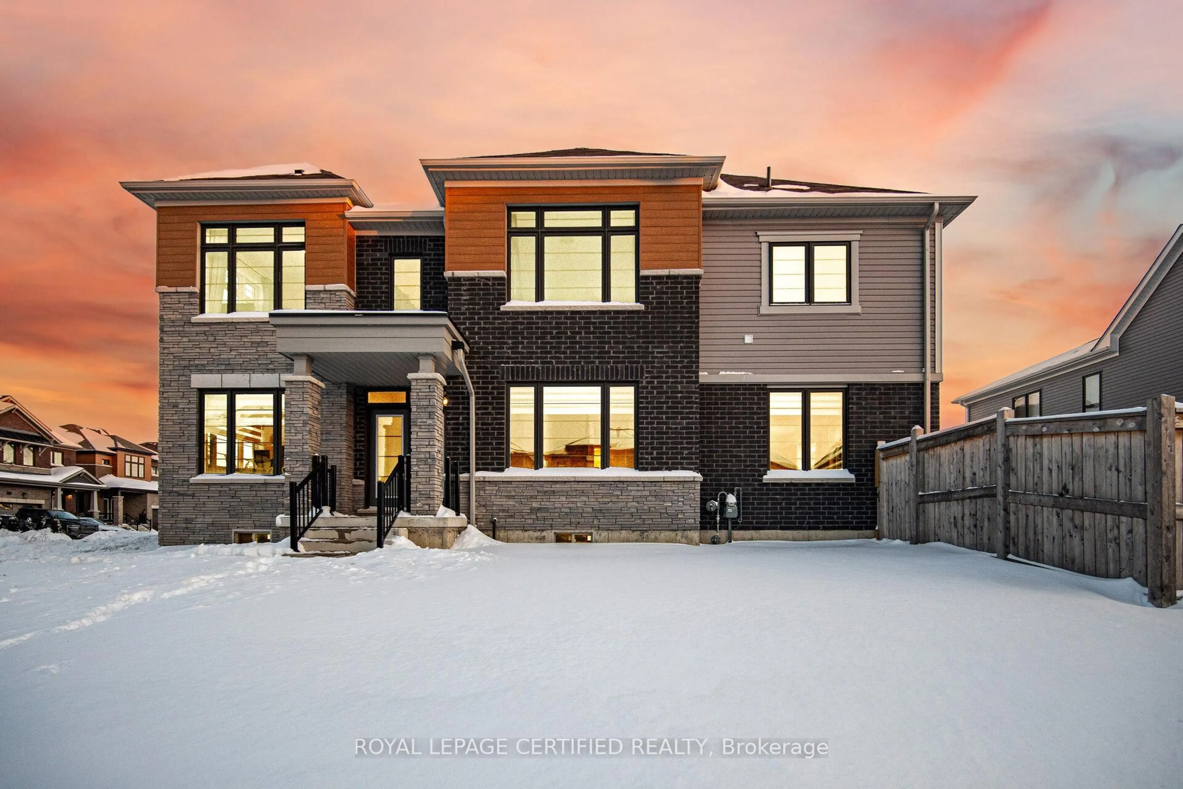 Home with brick exterior material, mountain view for 51 Hawick Cres, Haldimand Ontario N3W 0G5