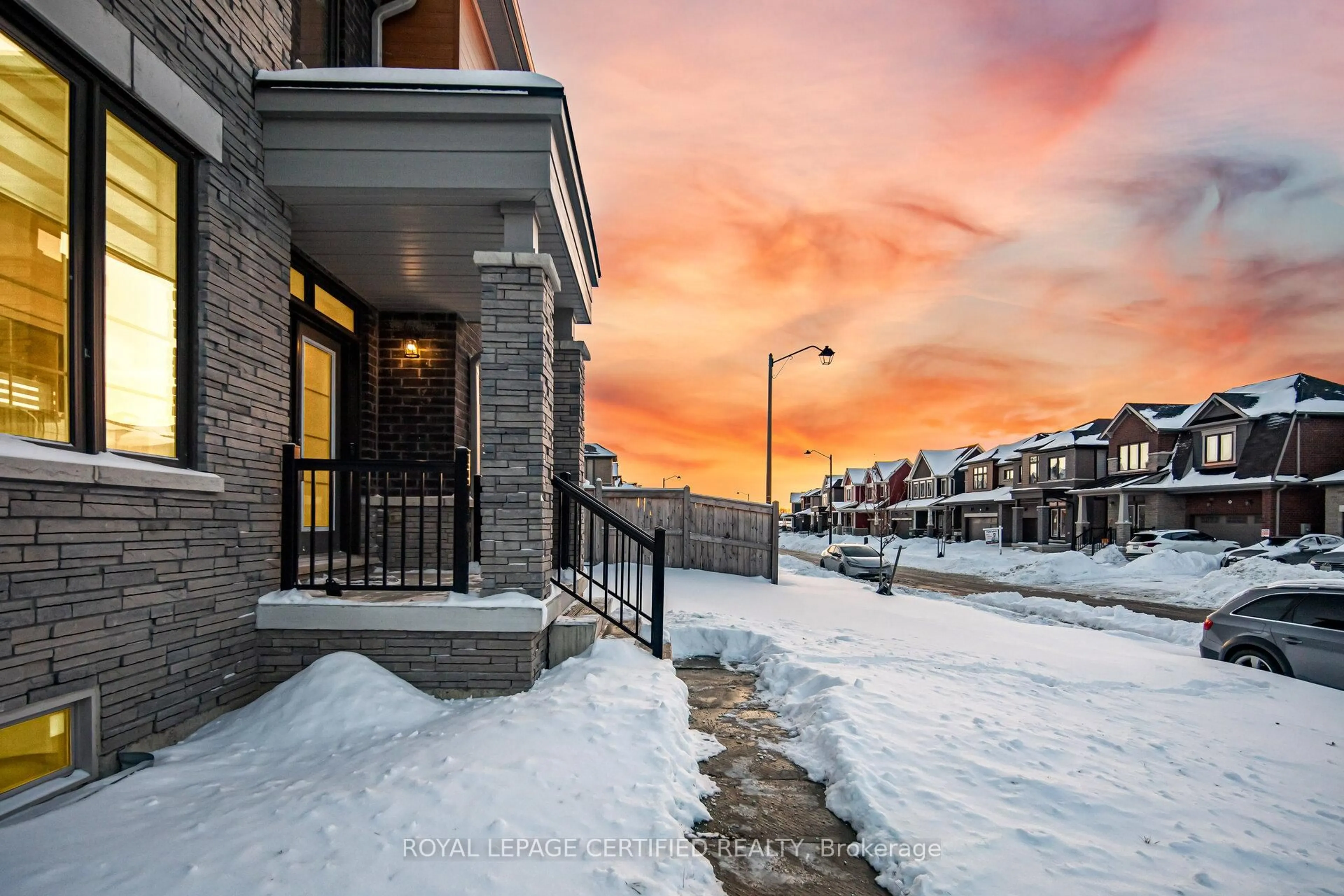 Unknown for 51 Hawick Cres, Haldimand Ontario N3W 0G5