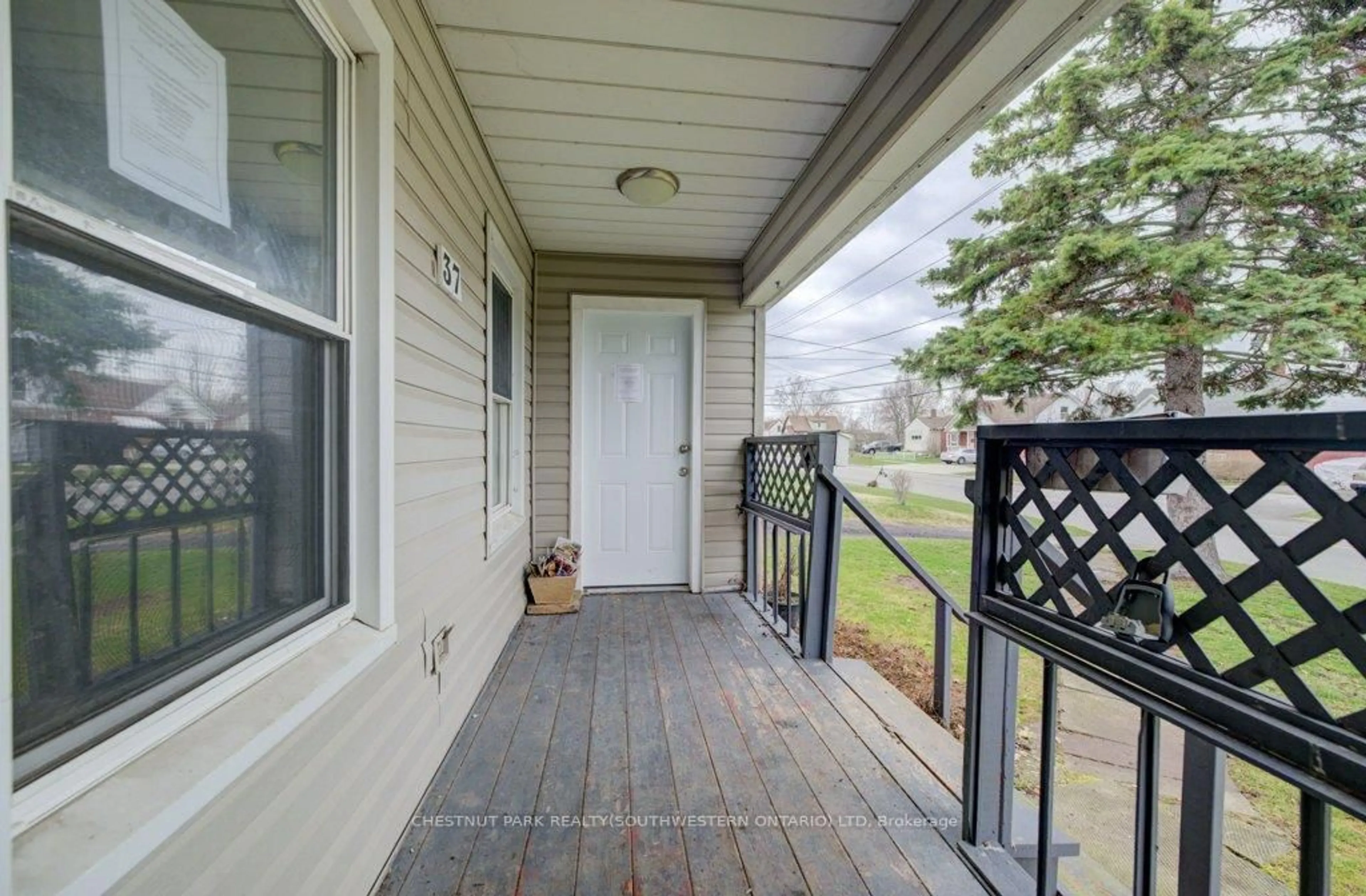 Unknown for 37 Catherine St, Fort Erie Ontario L2A 2G8