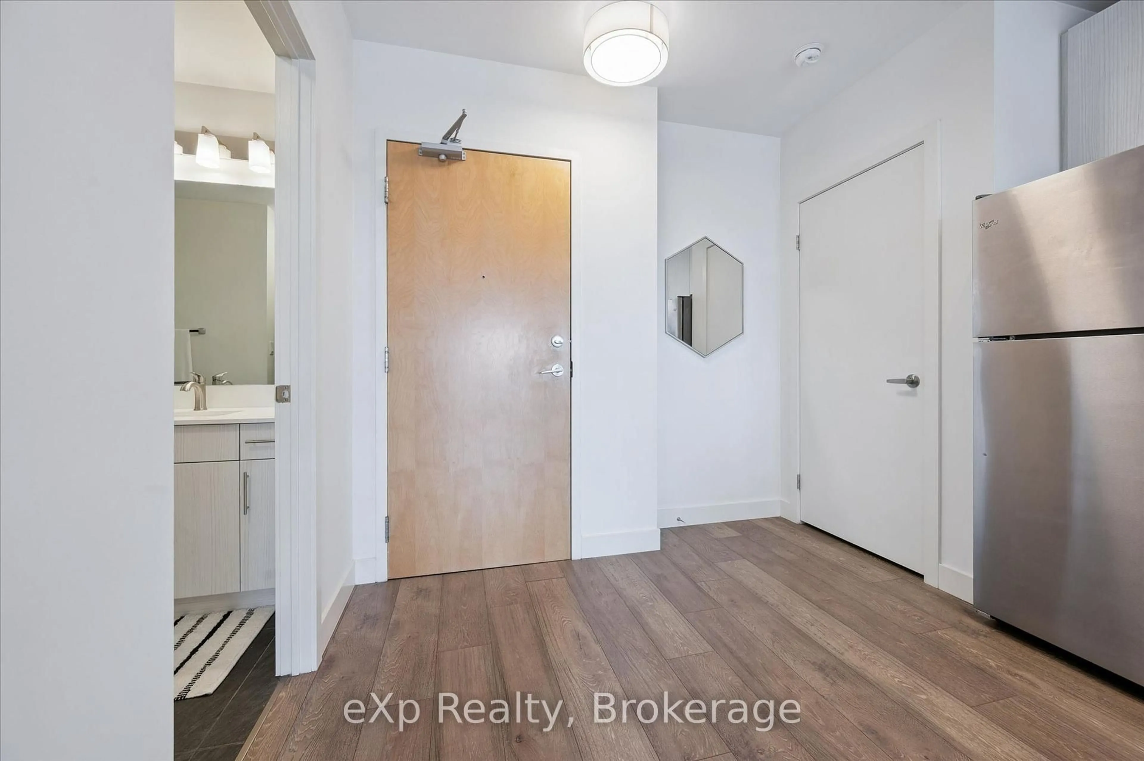 A pic of a room for 1 Victoria St #1006, Kitchener Ontario N2G 1G1