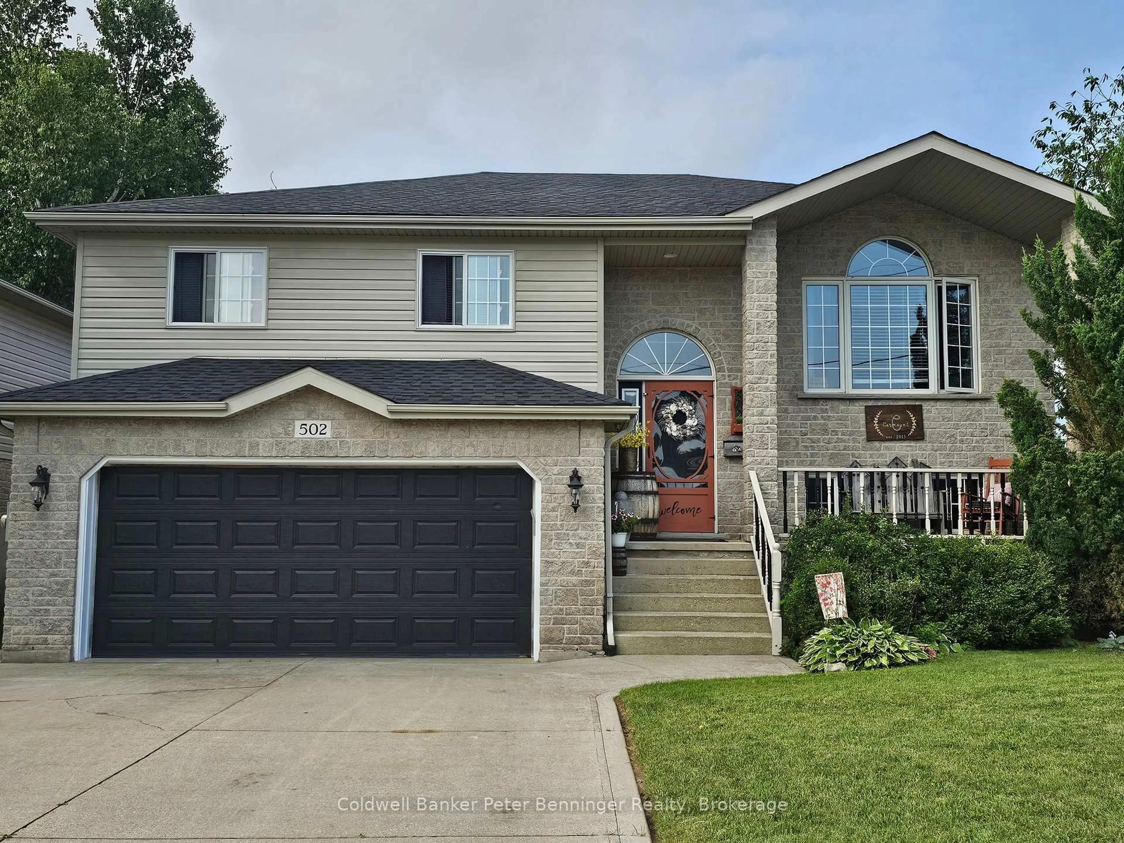 Home with vinyl exterior material, street for 502 Buckby Lane, Saugeen Shores Ontario N0H 2C1