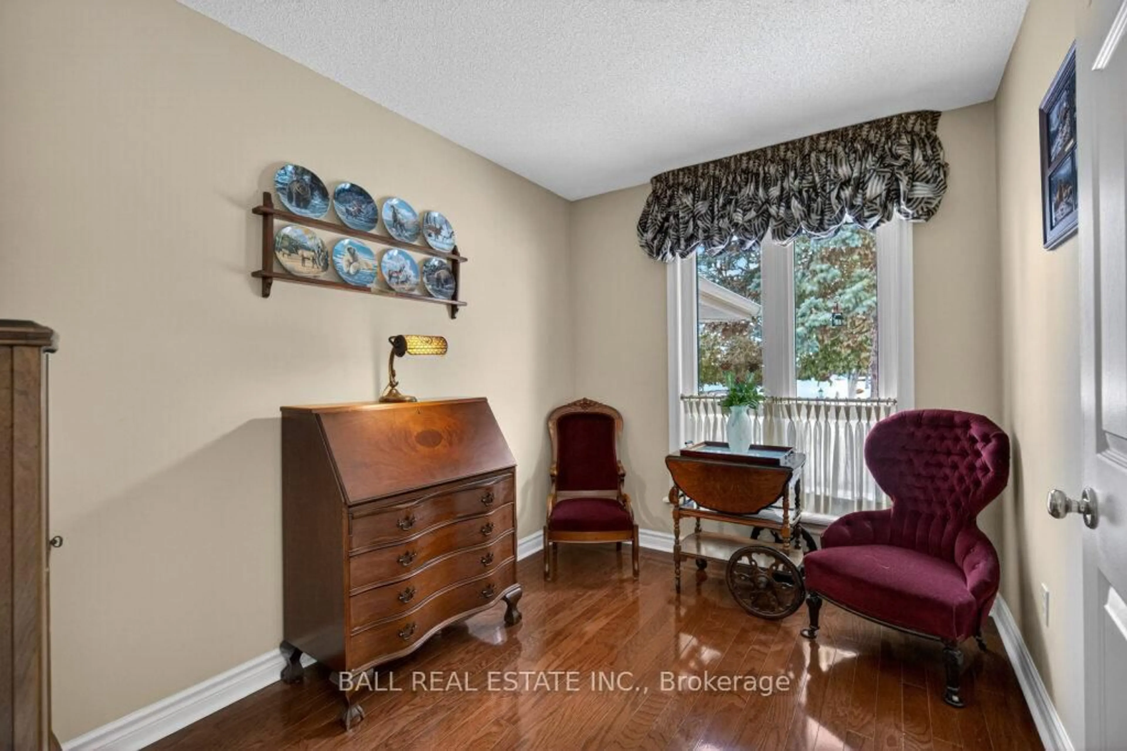 Living room with furniture, unknown for 26 Island Bay Dr, Kawartha Lakes Ontario K0M 1A0