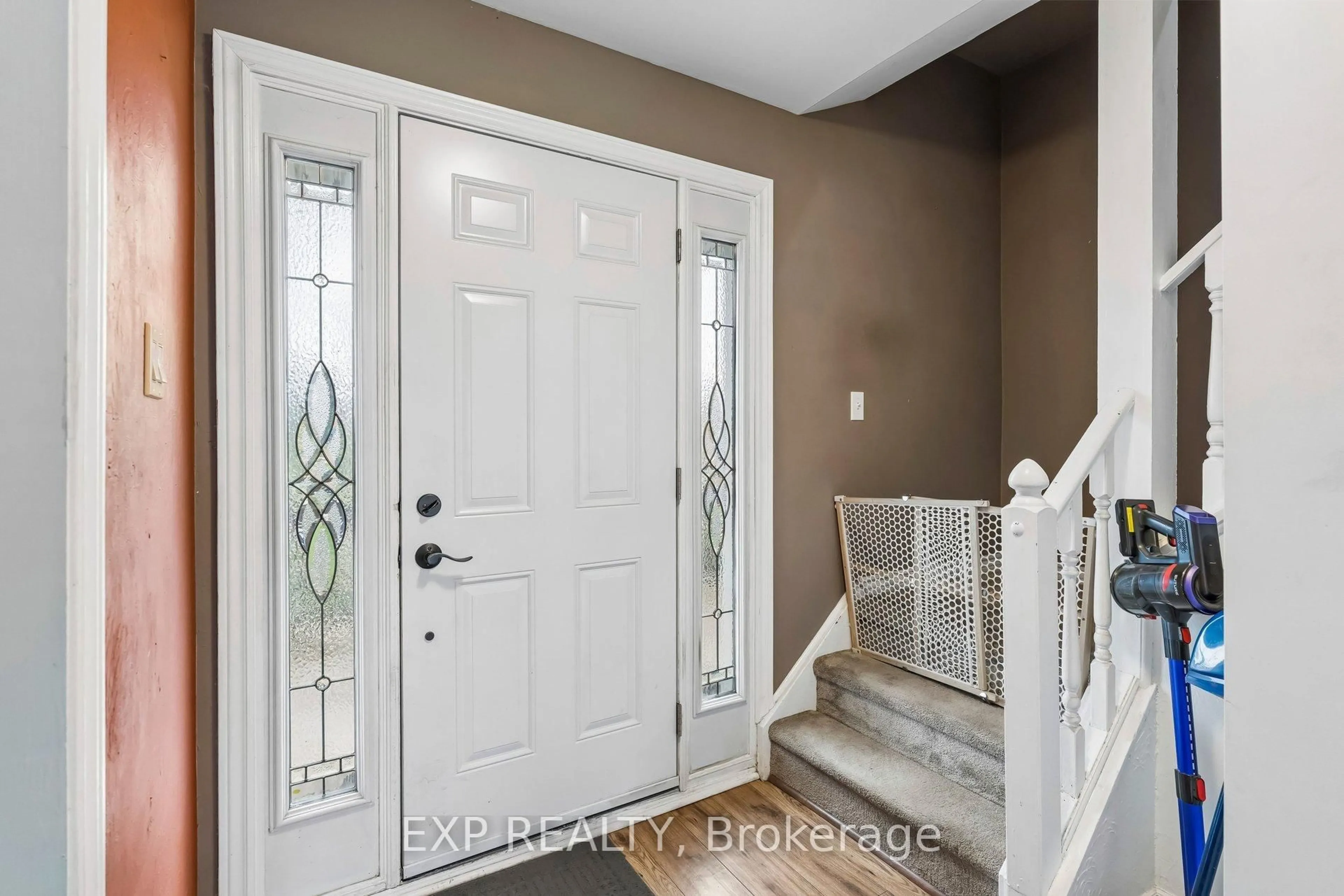 Indoor entryway for 27 John Murray St, Hamilton Ontario L8J 1C5