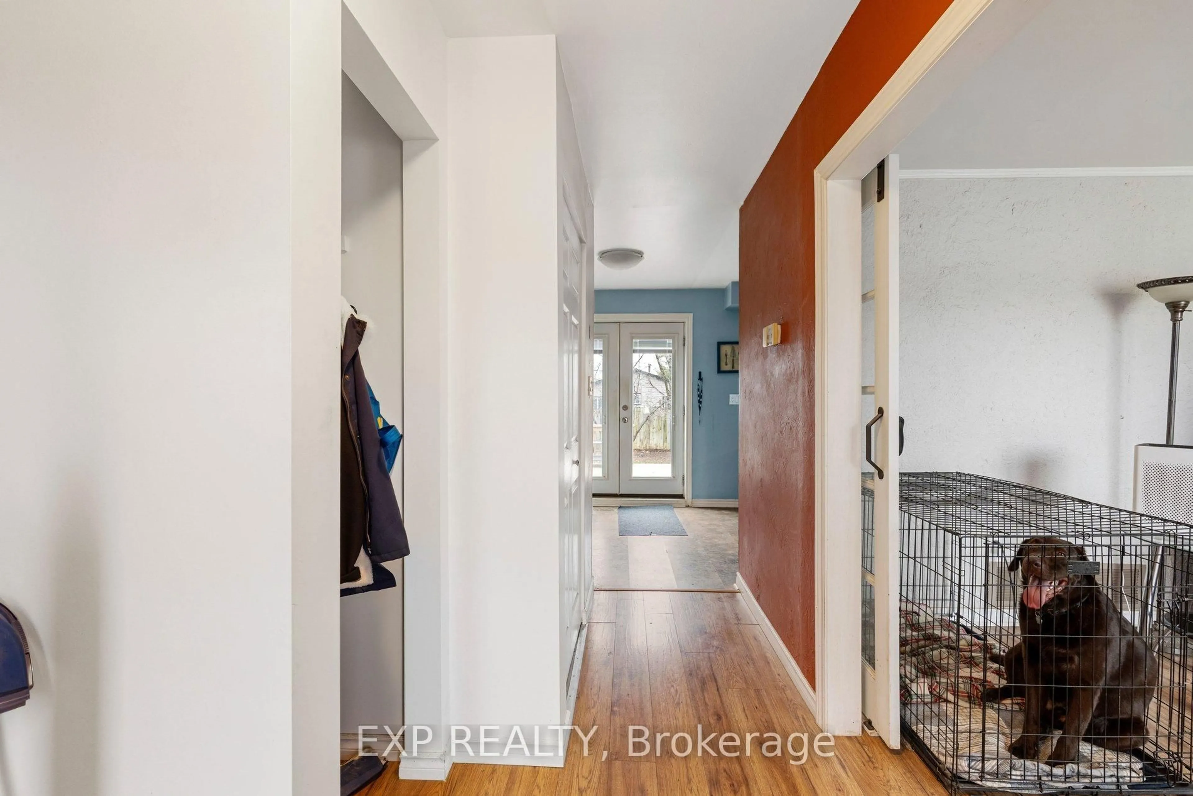 Indoor entryway for 27 John Murray St, Hamilton Ontario L8J 1C5