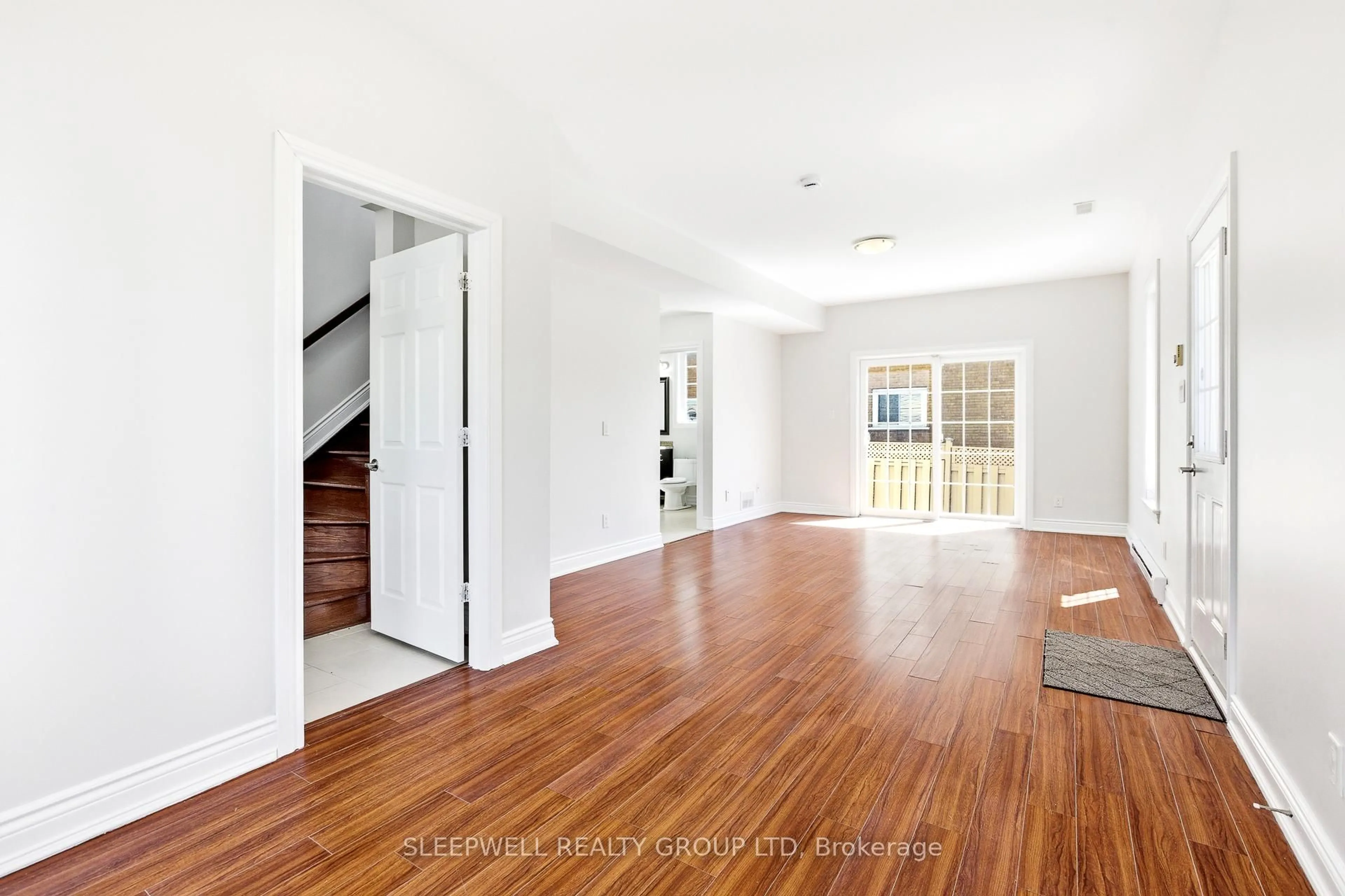 Unknown for 54 Christie St, Ottawa Ontario K1R 0A9