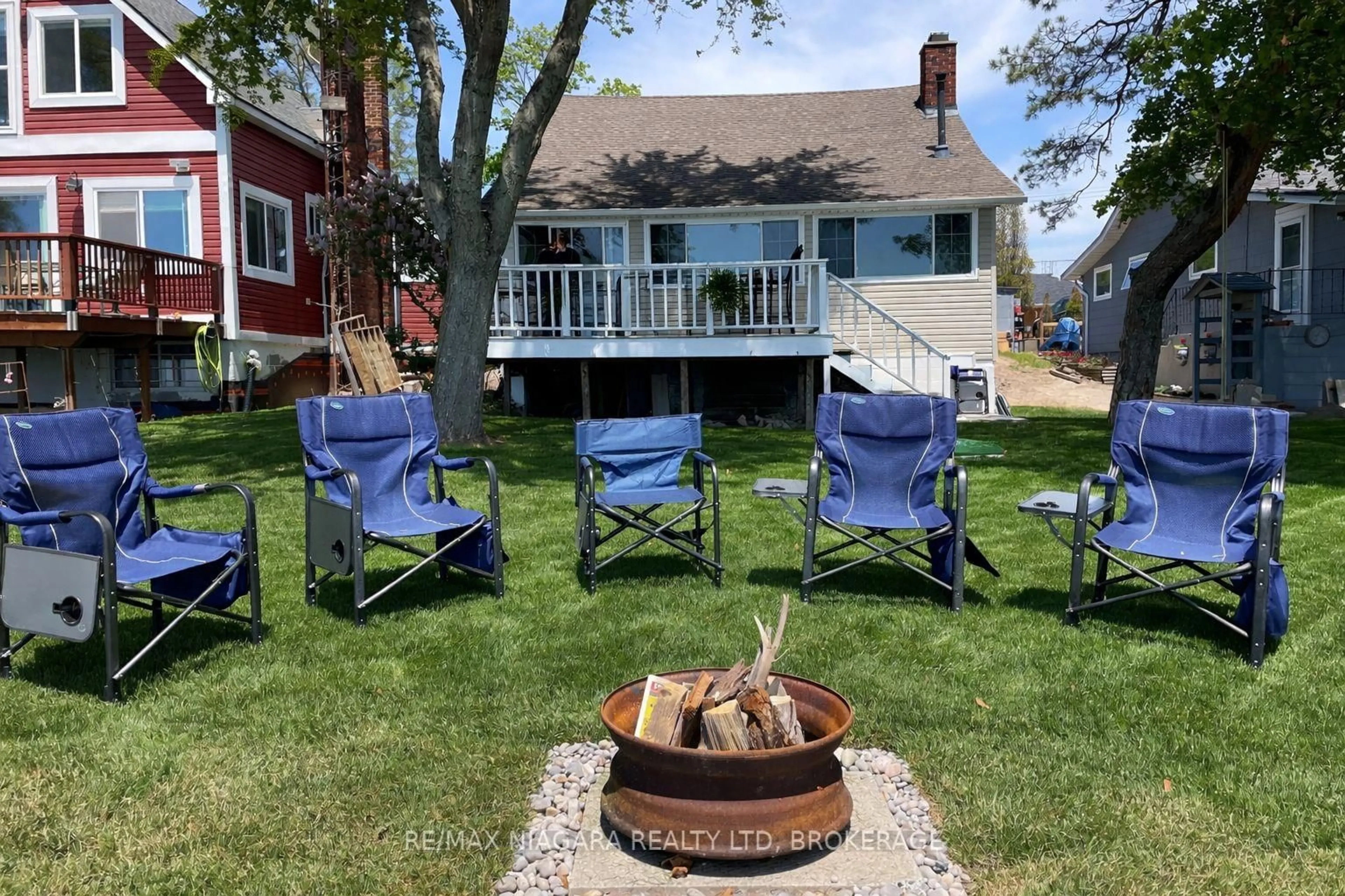 Patio, water/lake/river/ocean view for 12883 Old Lakeshore Rd, Wainfleet Ontario L0S 1V0