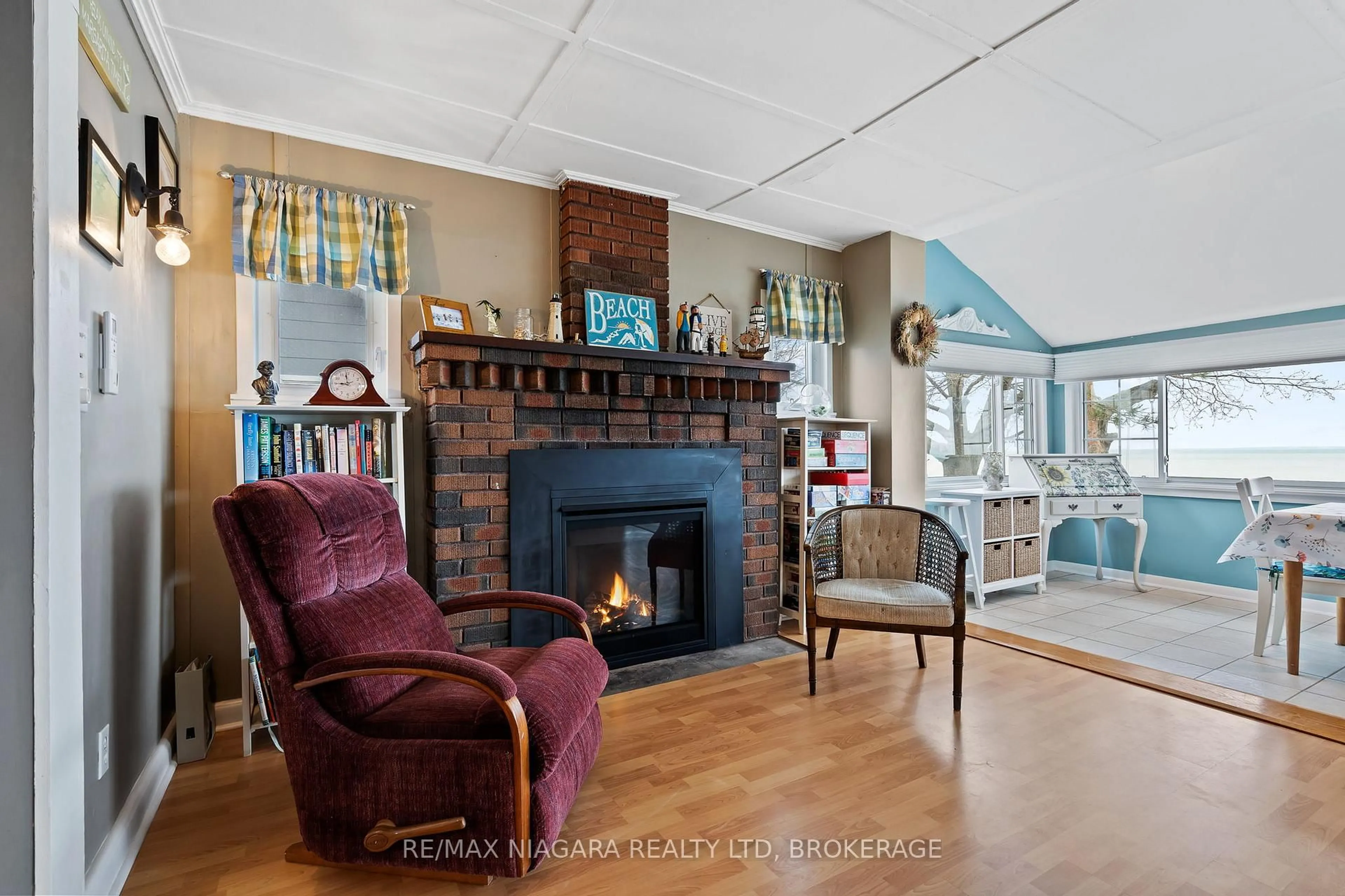 Living room with furniture, unknown for 12883 Old Lakeshore Rd, Wainfleet Ontario L0S 1V0