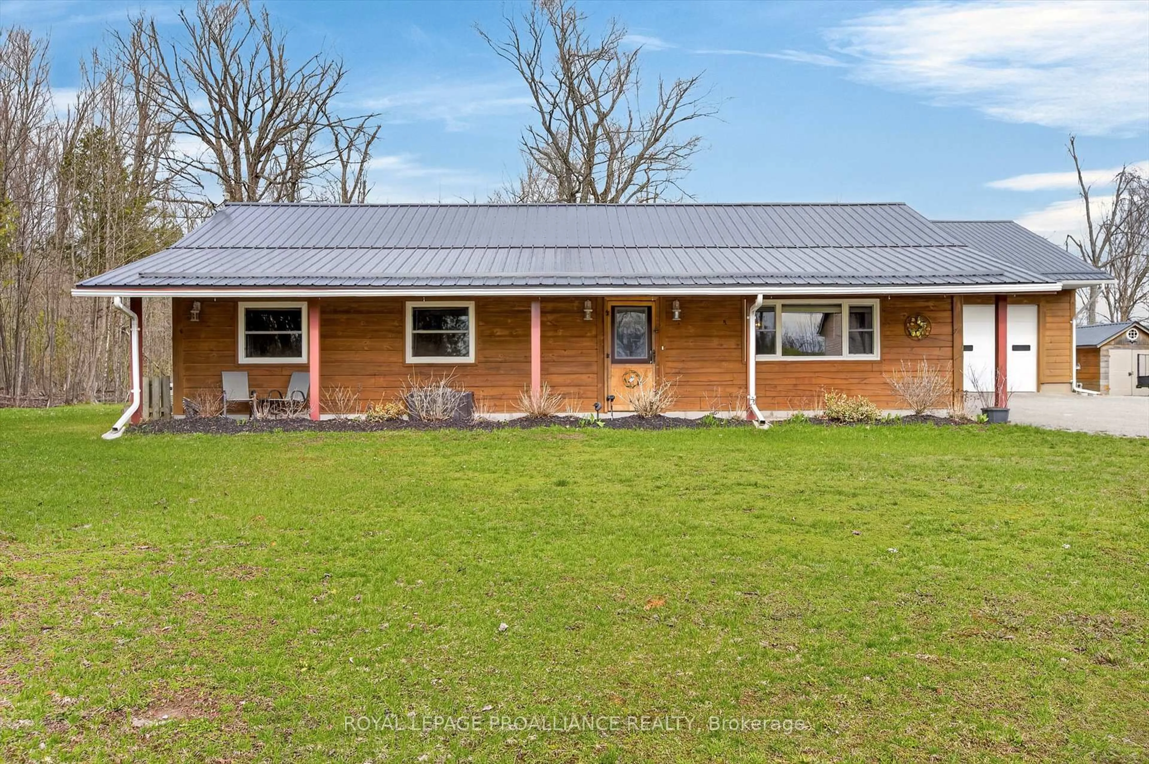 A pic from outside/outdoor area/front of a property/back of a property/a pic from drone, building for 244 Flynn's Rd, Trent Lakes Ontario K0L 1J0