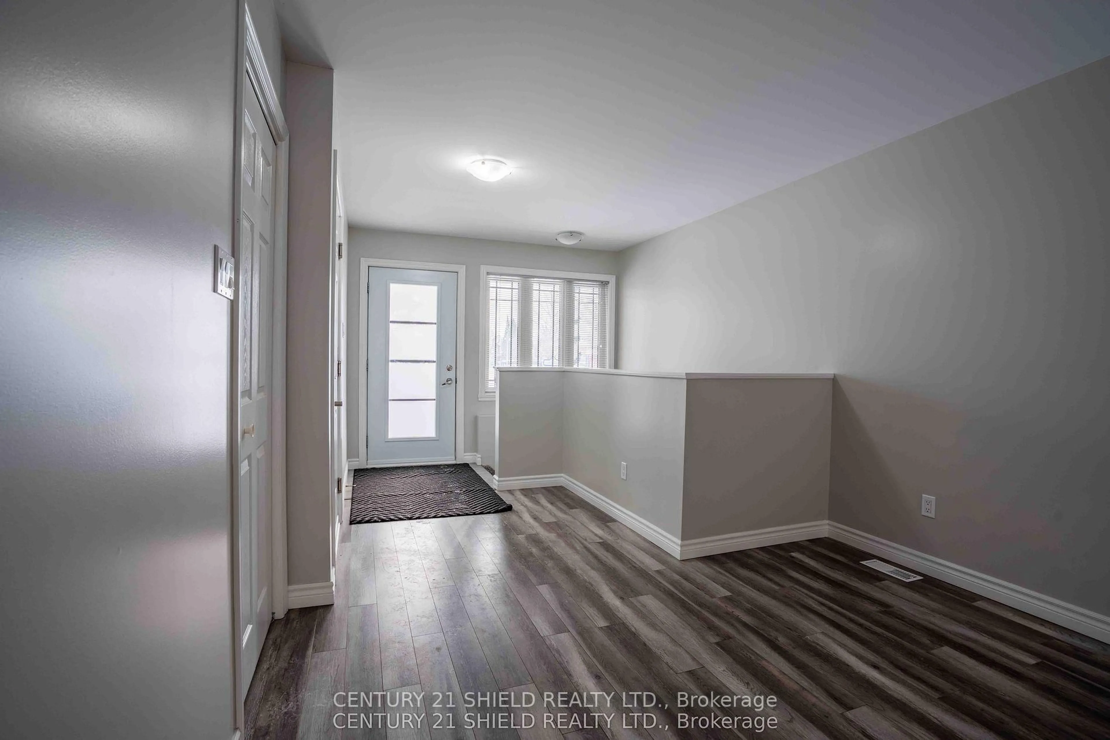 Indoor entryway for 223 Third St, Cornwall Ontario K6J 0B6