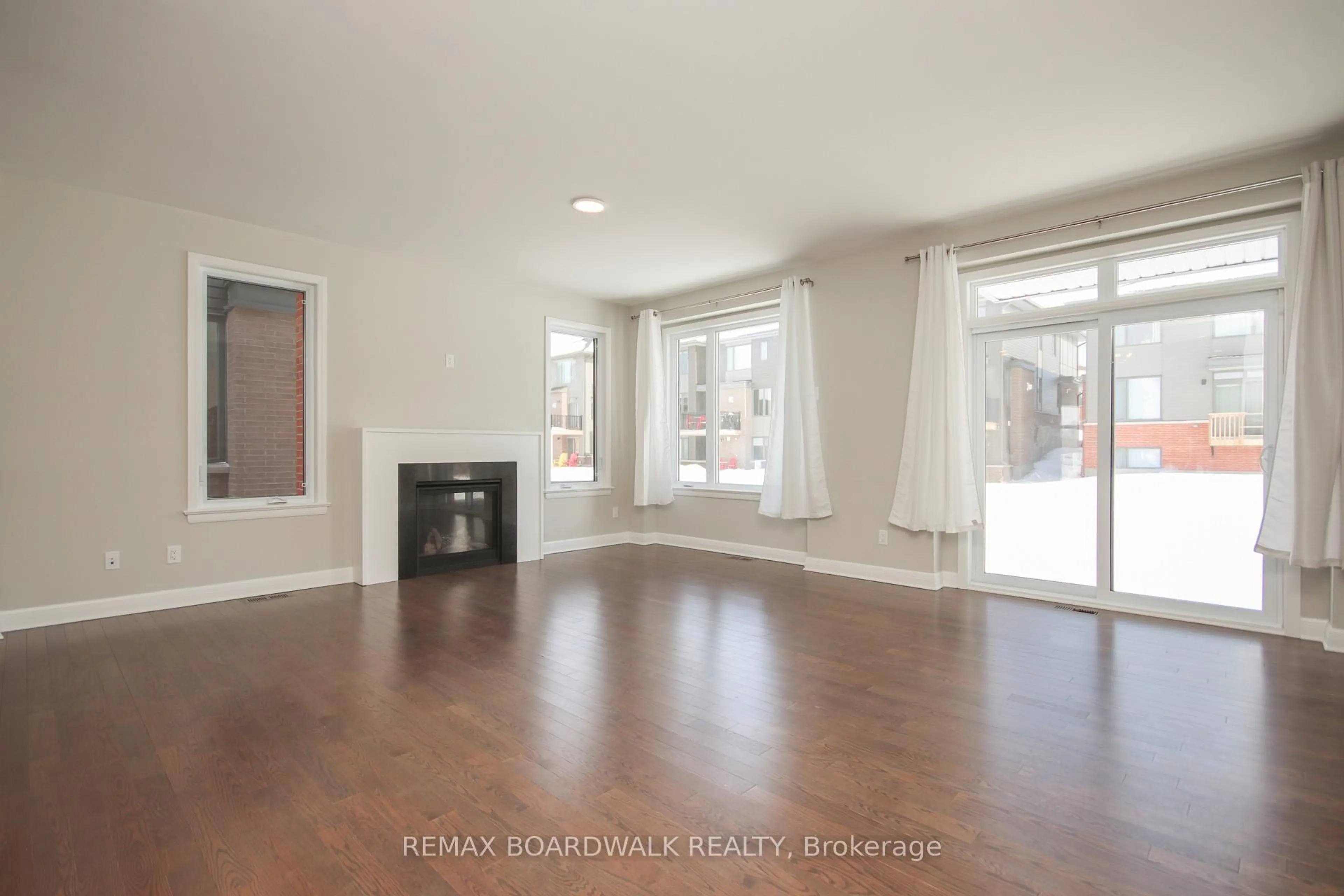 Unknown for 74 Michael Stoqua St, Ottawa Ontario K1K 5A2