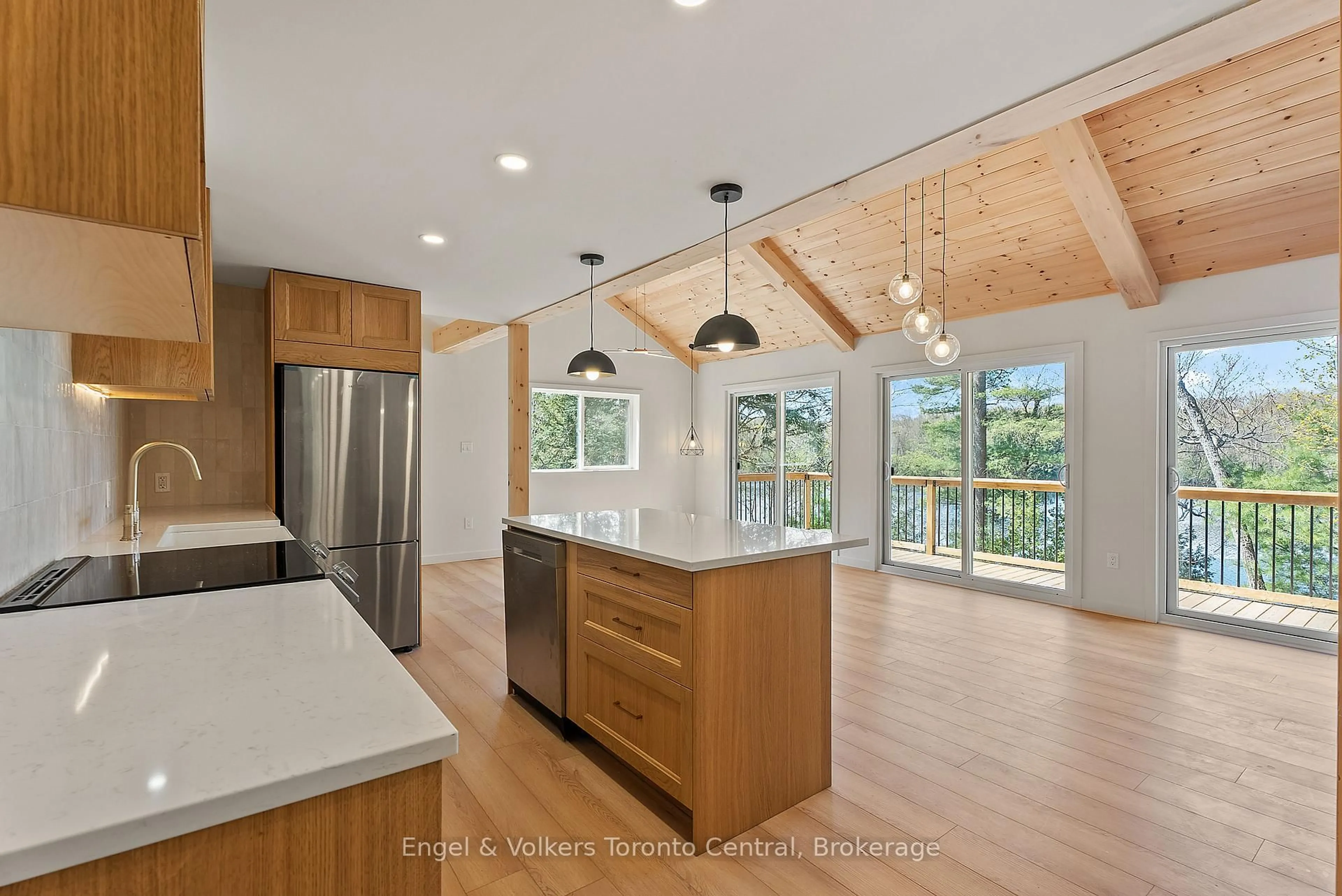 Open concept kitchen, unknown for 1457 Lake Joseph Rd, Seguin Ontario P2A 2W8