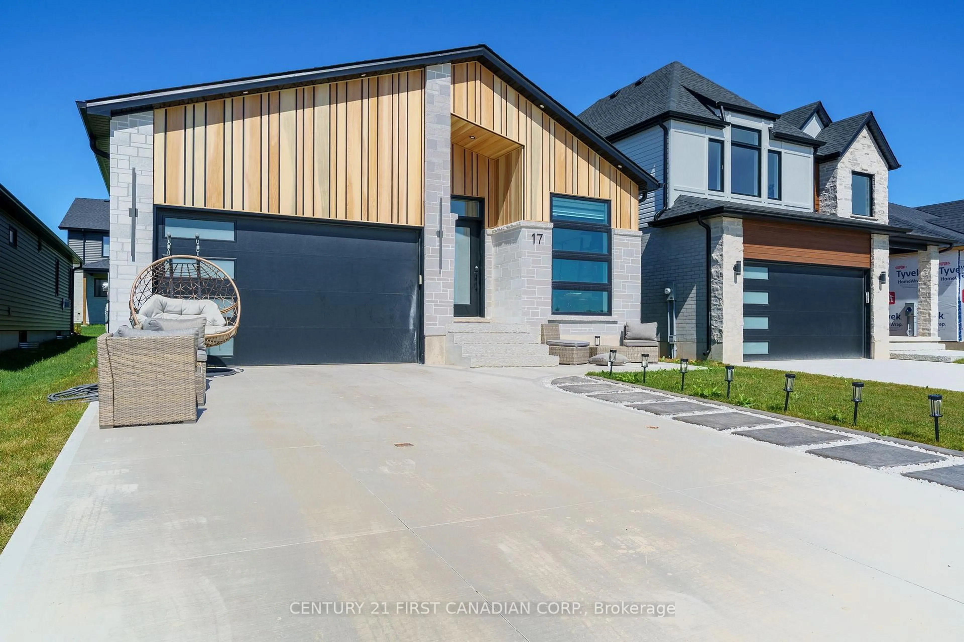 Unknown for 17 Sheldabren St, North Middlesex Ontario N0M 1A0