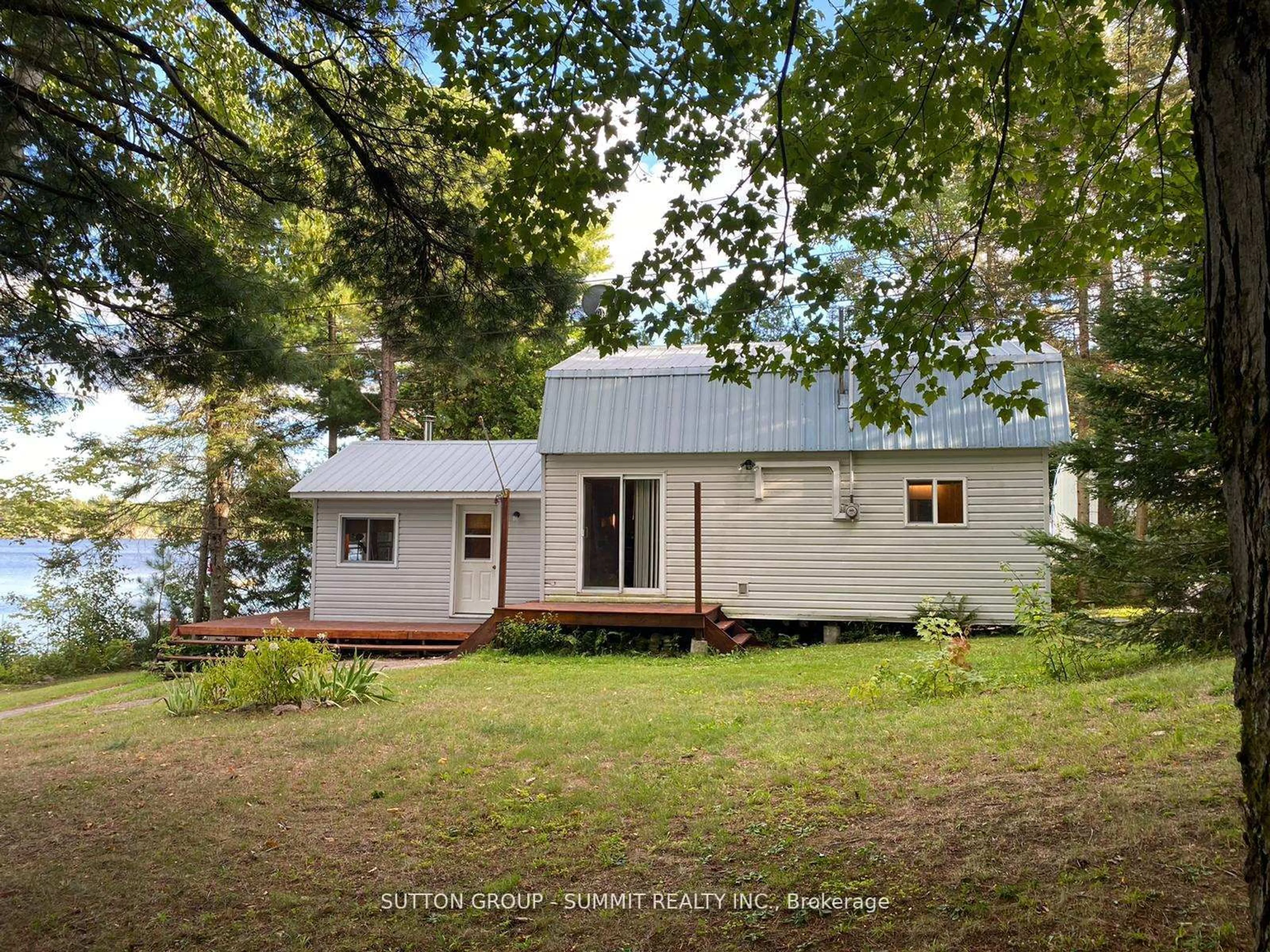 Home with vinyl exterior material, unknown for 98 West Ham Lake Rd, Killarney Ontario P0M 1A0