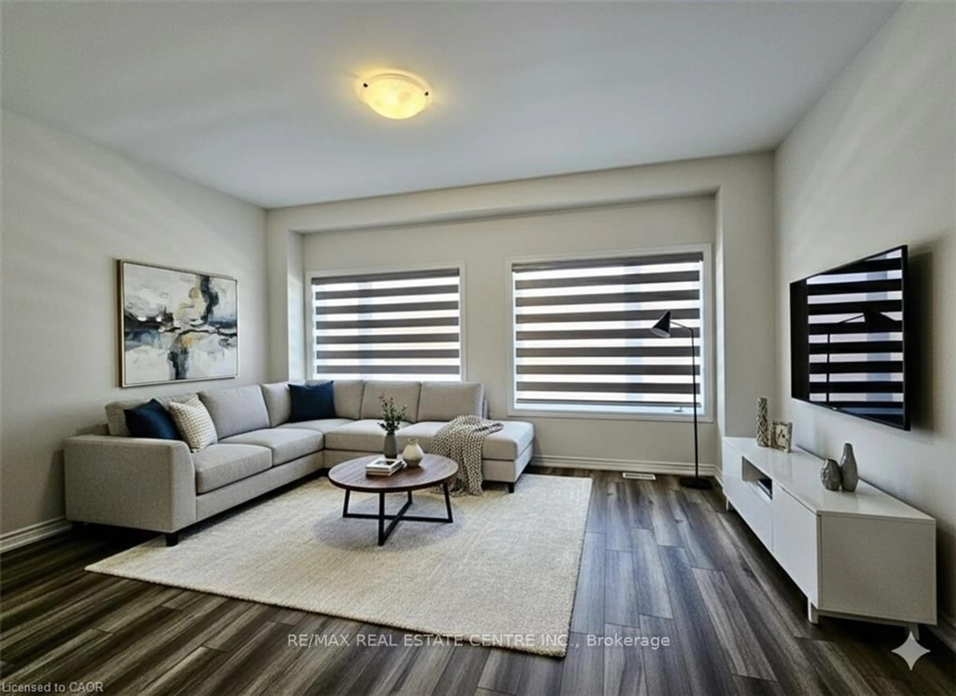 Living room with furniture, unknown for 290 Equestrian Way #58, Cambridge Ontario N3E 0E7