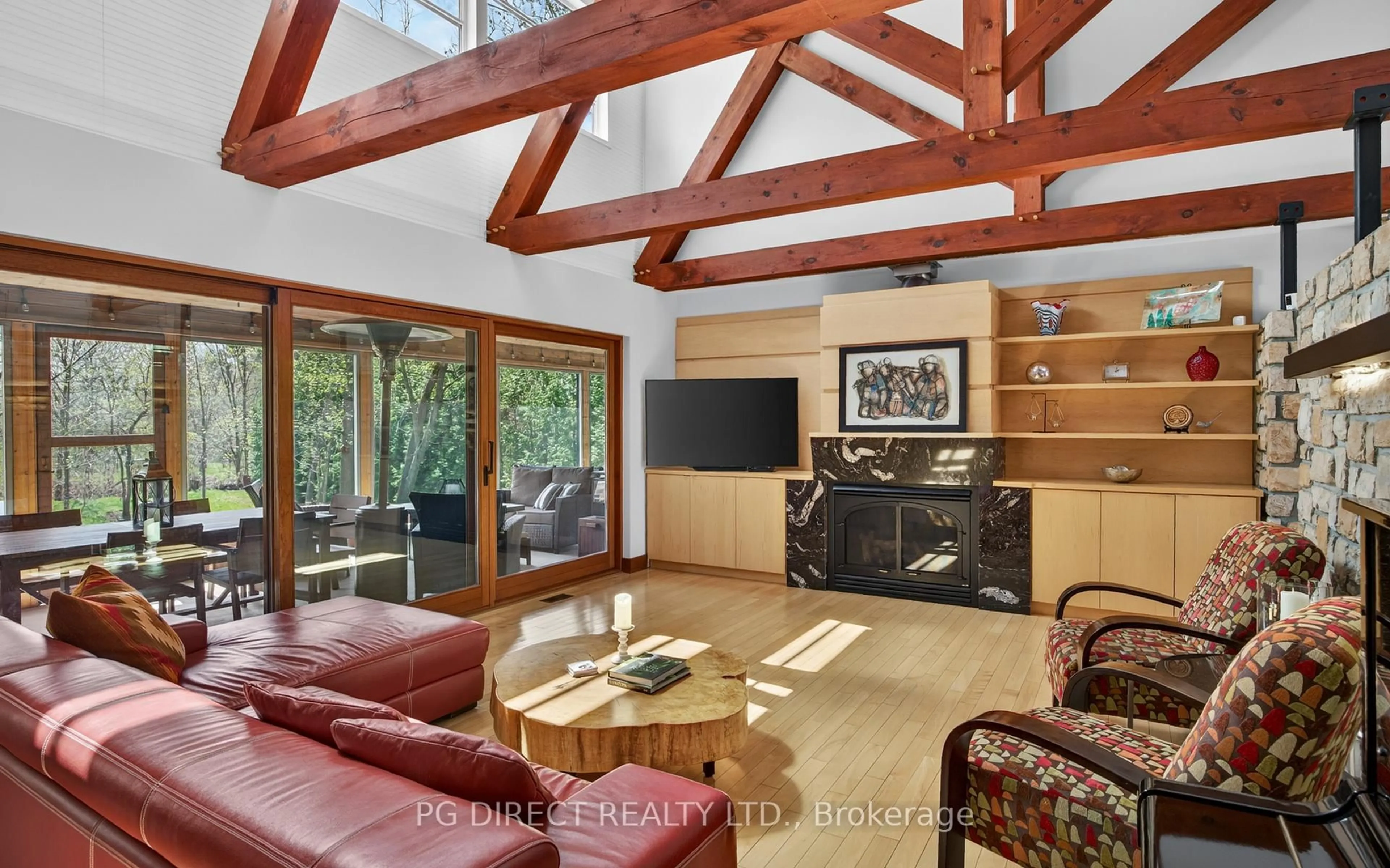 Living room with furniture, unknown for 3871 Middle Side Rd, Amherstburg Ontario N9V 2Y9