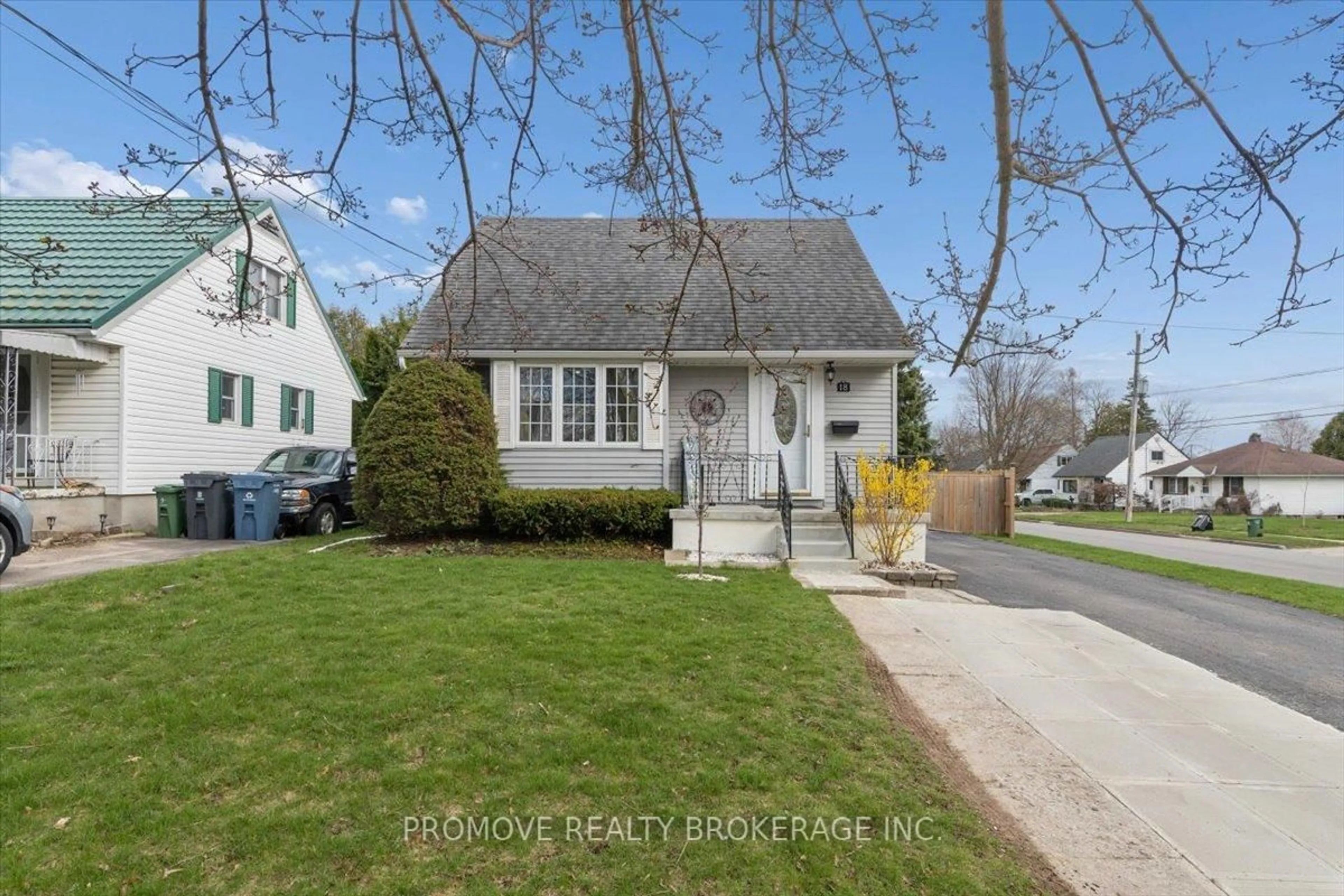 Unknown for 18 Gowdy Ave, Guelph Ontario N1H 2K7