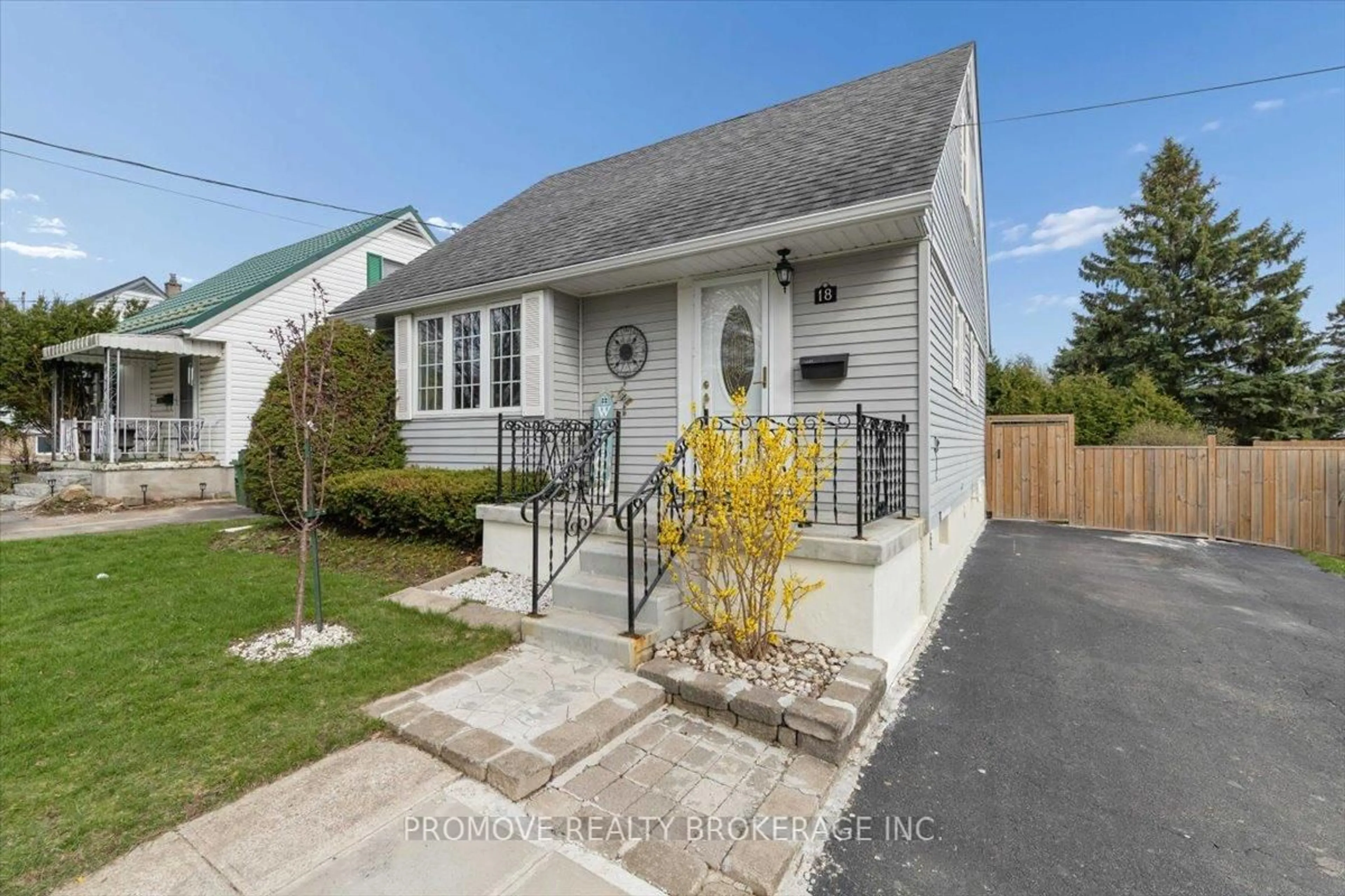 Unknown for 18 Gowdy Ave, Guelph Ontario N1H 2K7