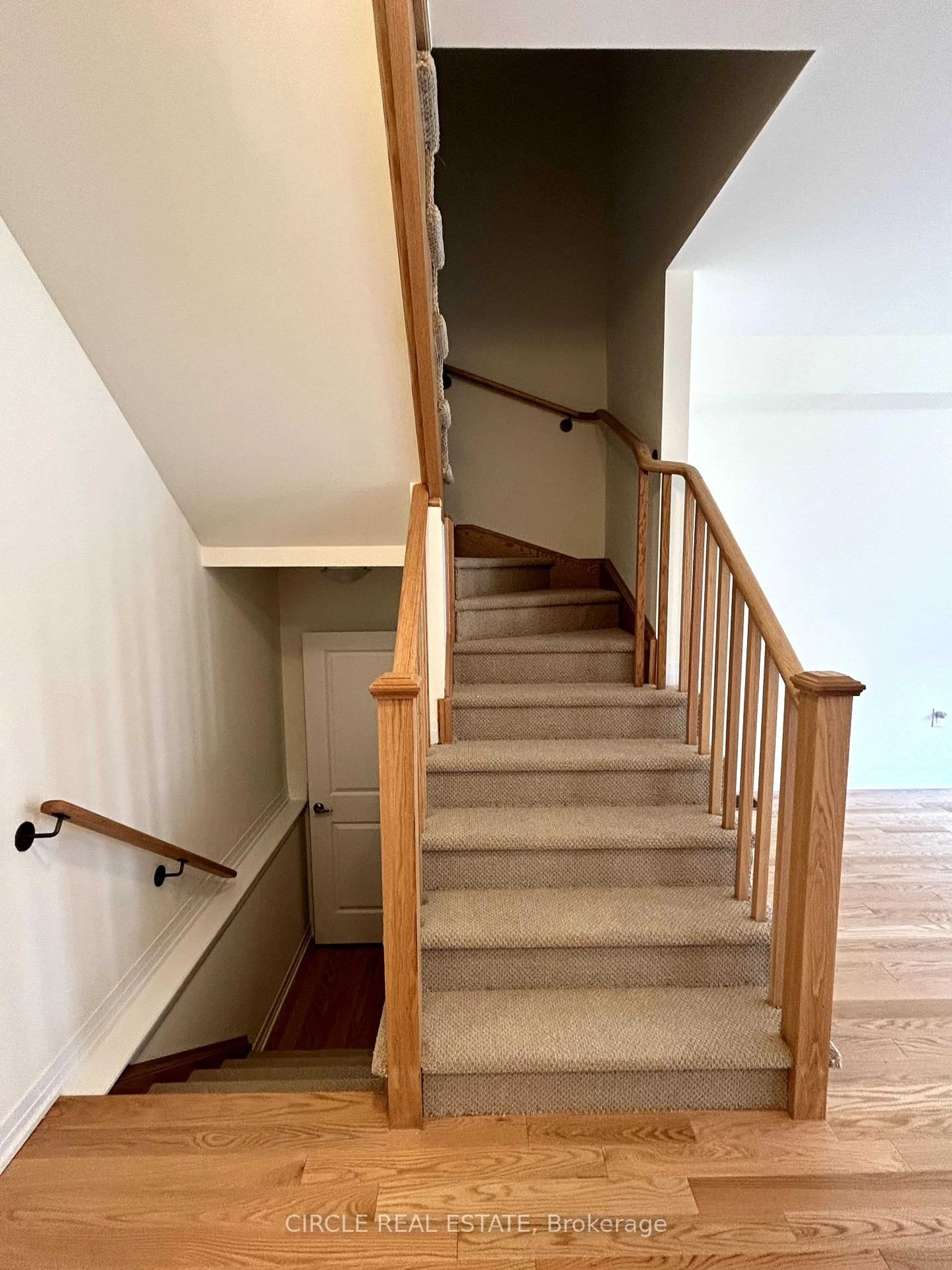 Stairs for 126 Waters Way, Wellington North Ontario N0G 1A0