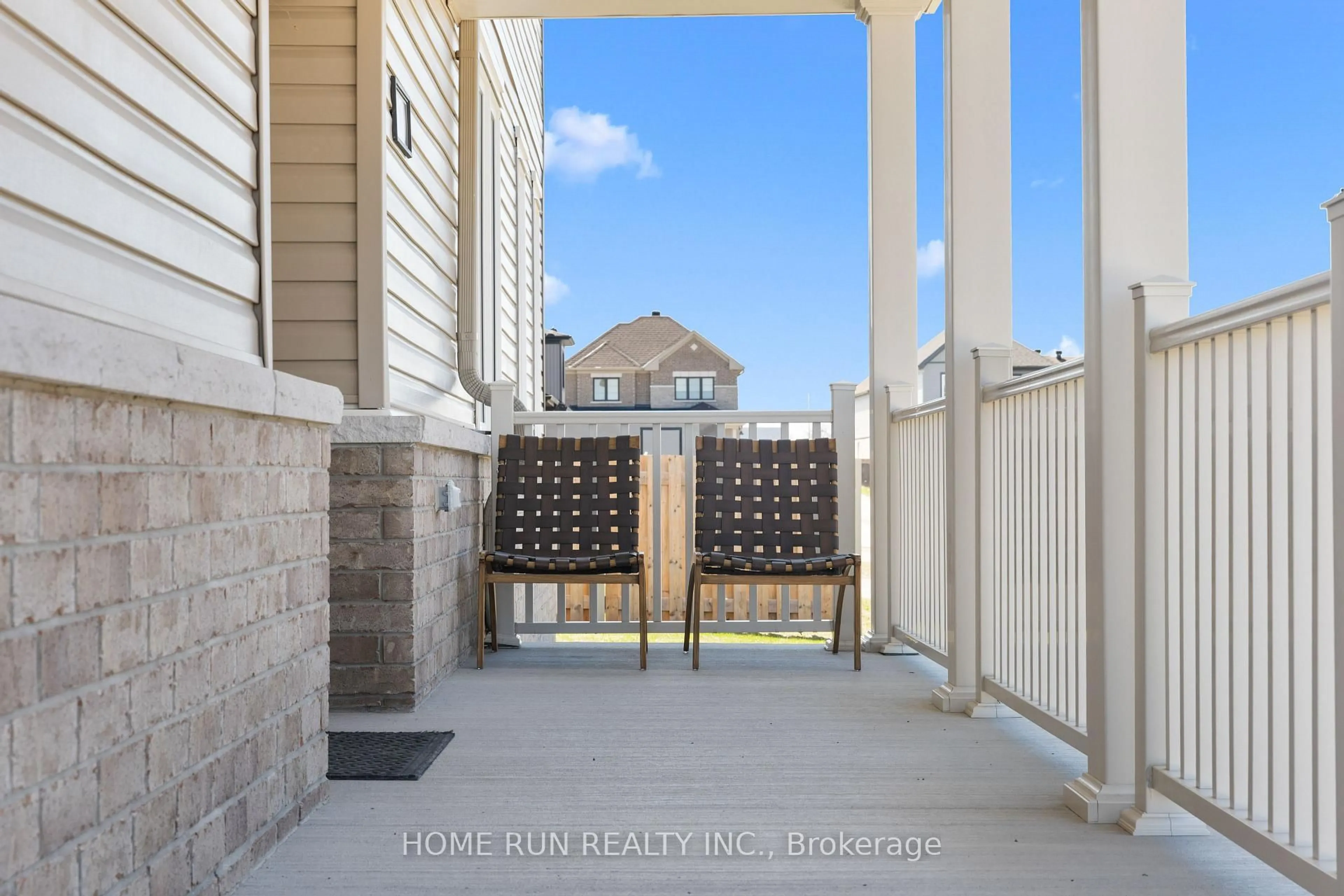 Patio, street for 320 Basalt Lane, Kanata Ontario K2T 0P9