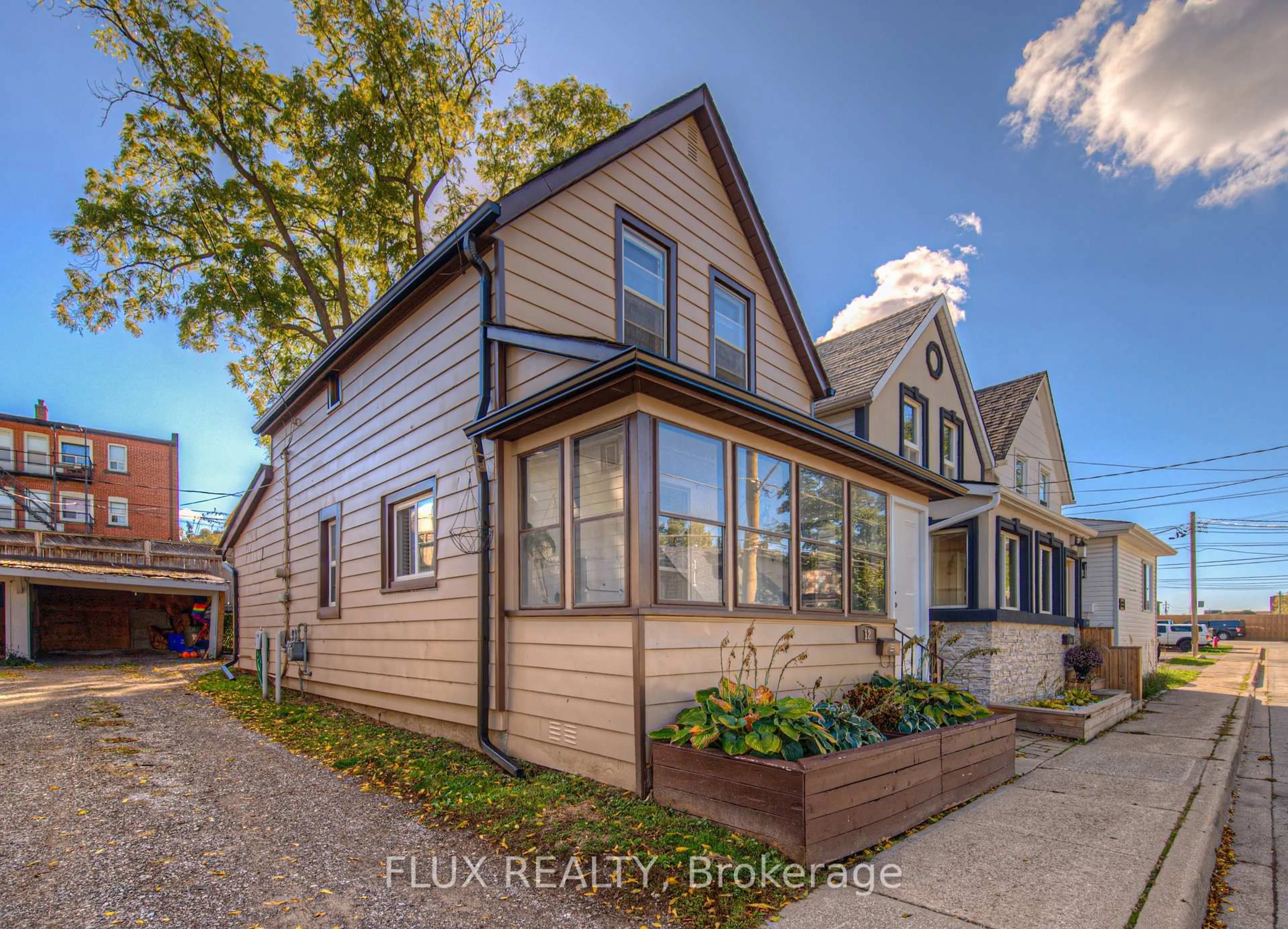 Unknown for 12 Jones St, Hamilton Ontario L8E 5J4