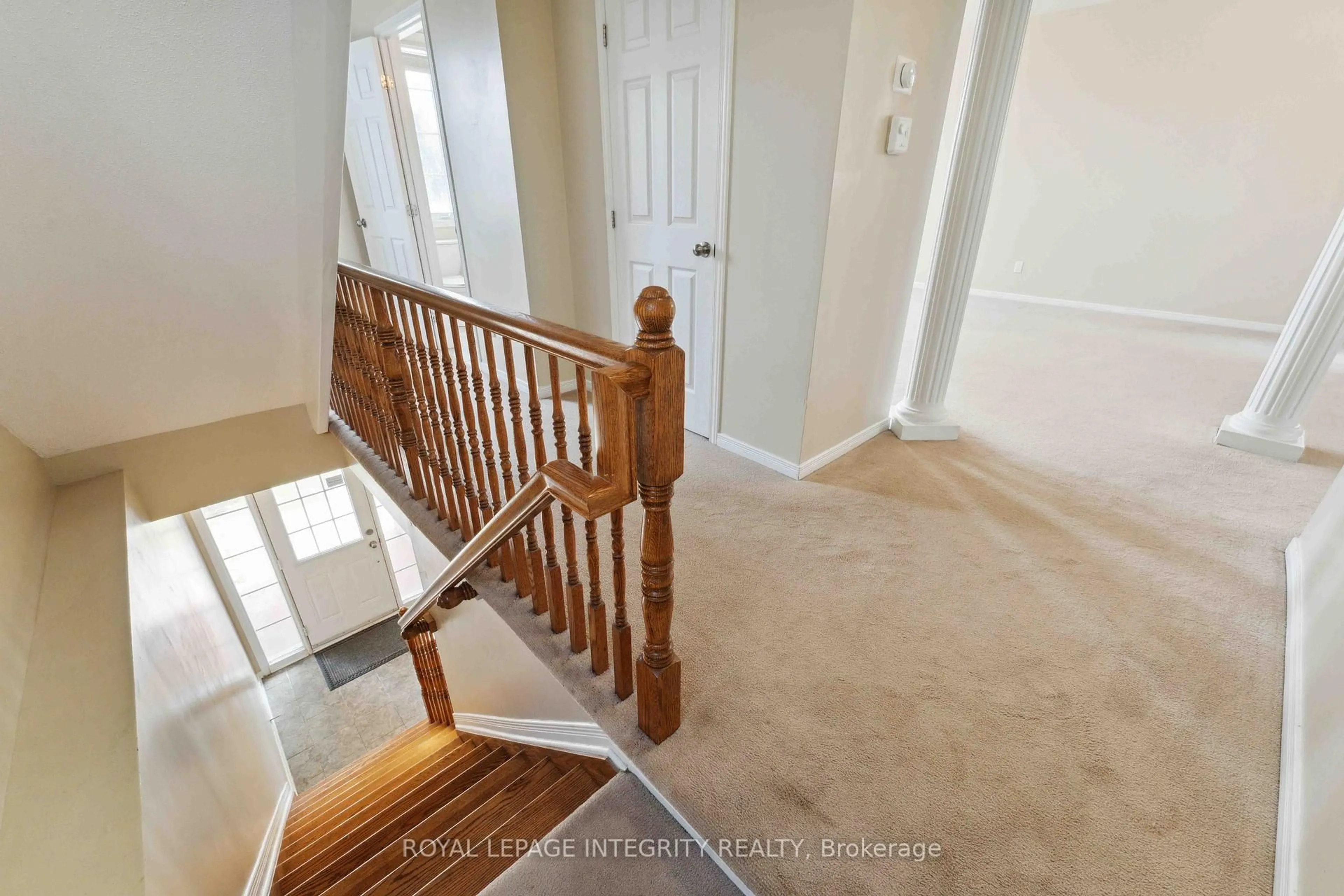 Unknown for 215 Huntsville Dr, Ottawa Ontario K2T 0C7