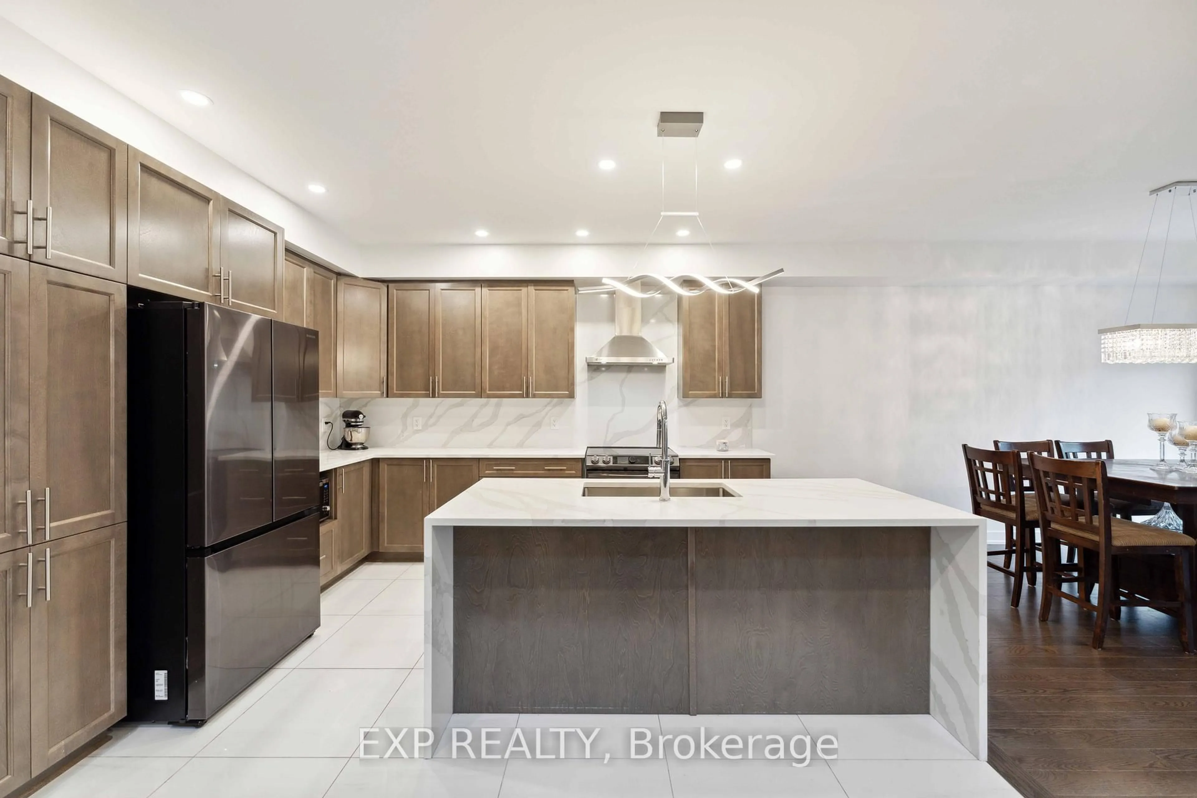 Contemporary kitchen, ceramic/tile floor for 748 OVATION Grve, Ottawa Ontario K1T 0X6
