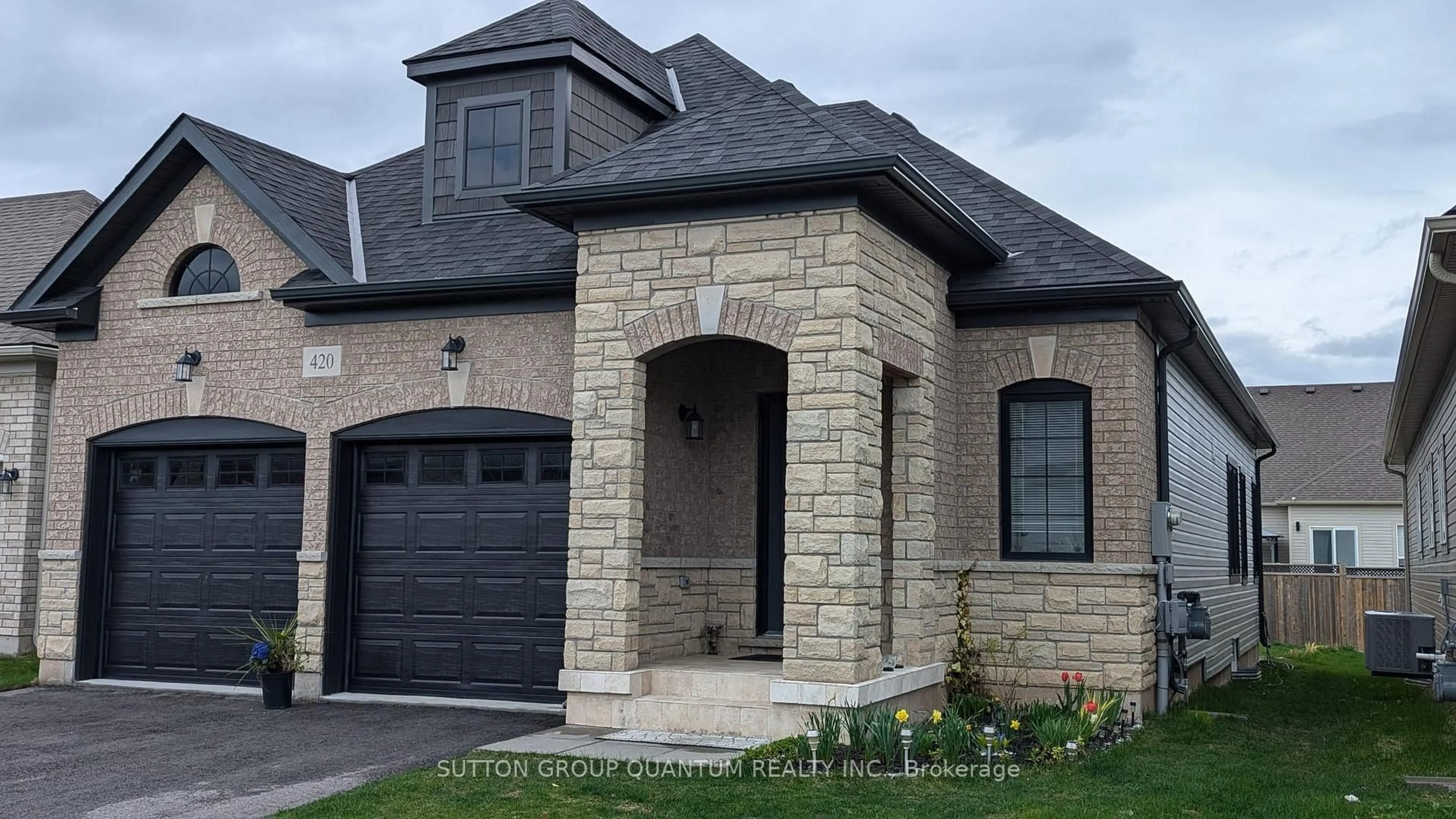 Home with brick exterior material, street for 420 Williams Cres, Fort Erie Ontario L2A 0E9
