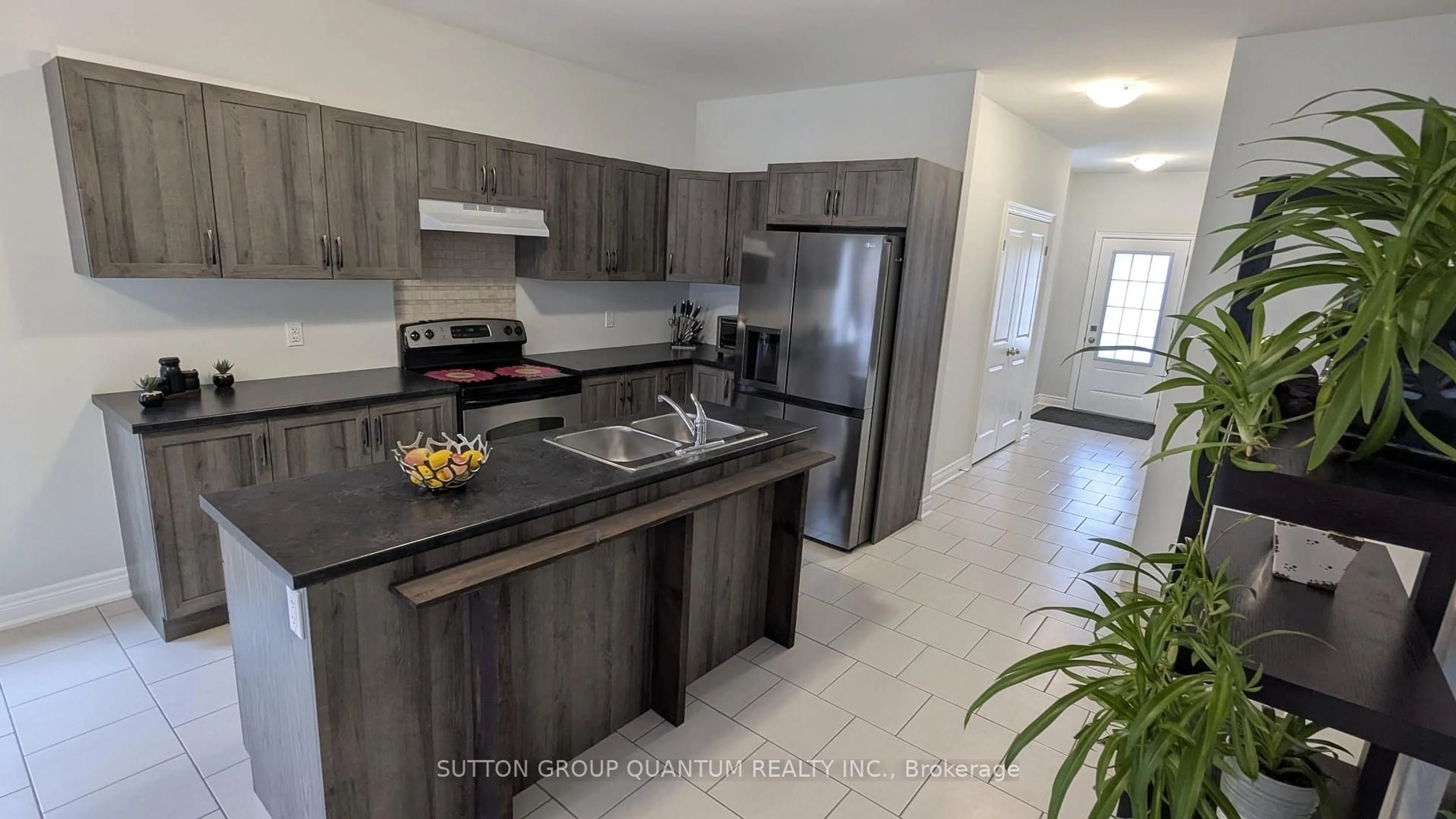 Standard kitchen, unknown for 420 Williams Cres, Fort Erie Ontario L2A 0E9