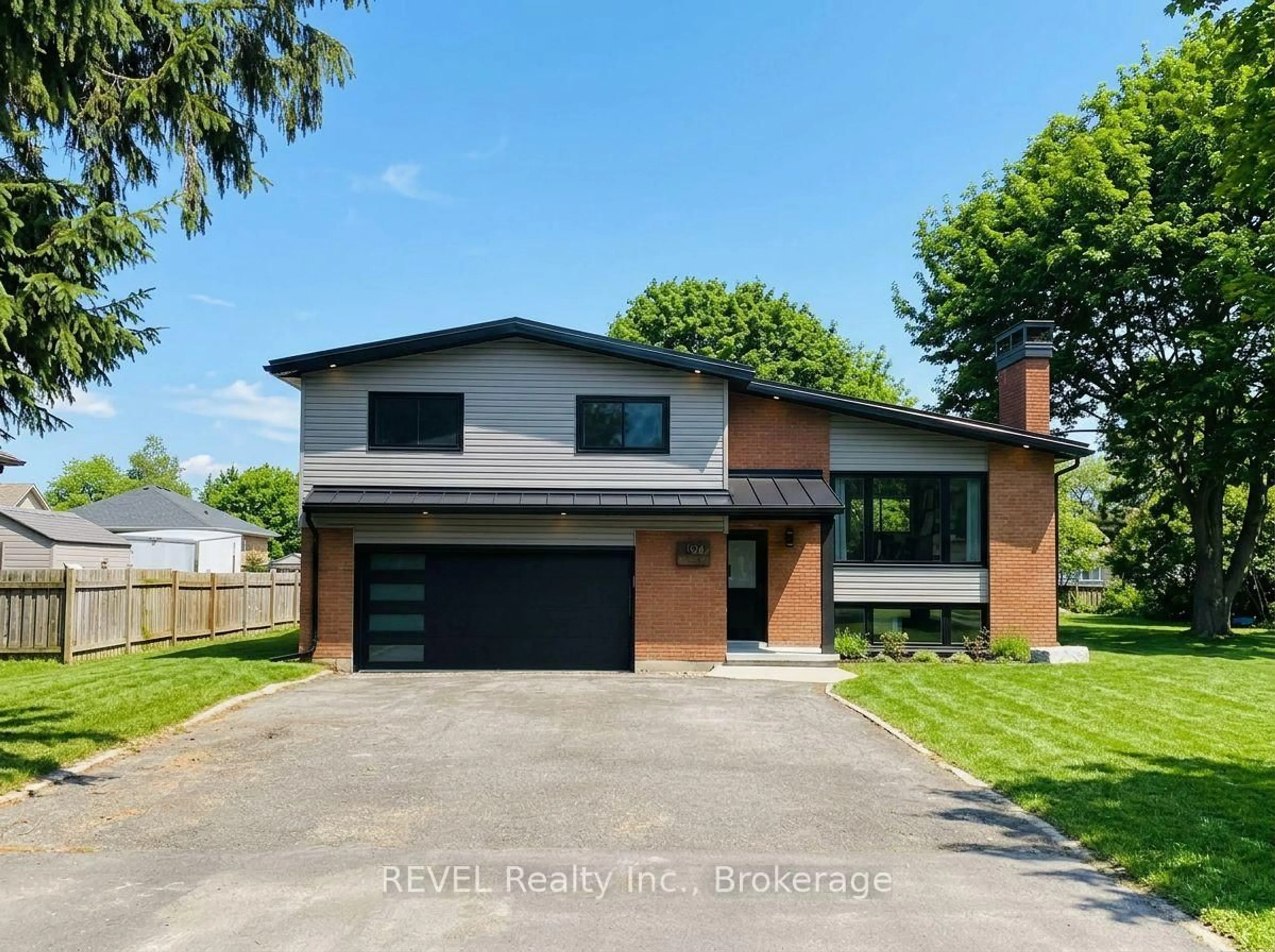 Home with brick exterior material, street for 1097 Pelham St, Pelham Ontario L3C 3E4