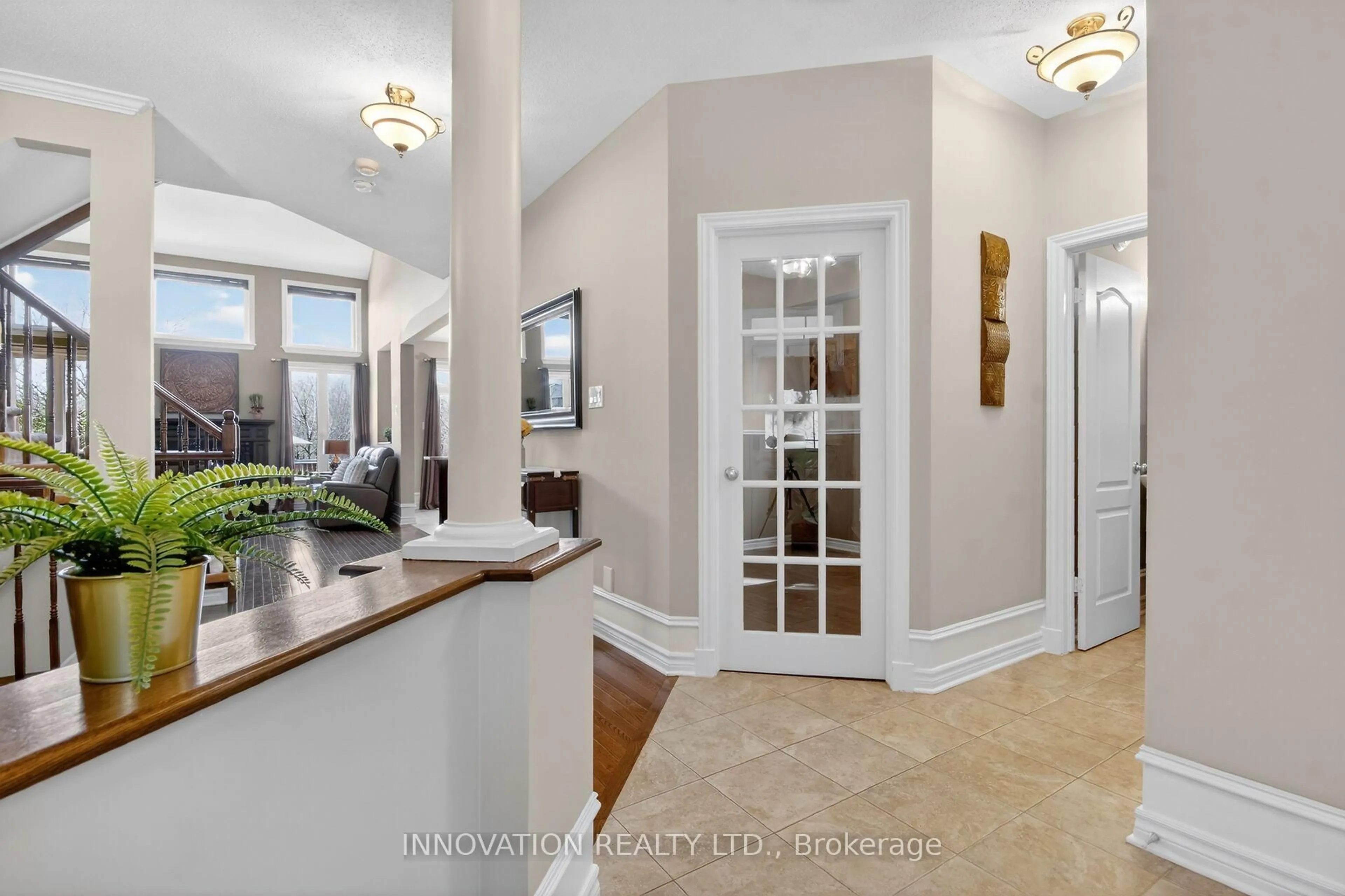 Indoor entryway for 108 August Lily Cres, Ottawa Ontario K1V 2A6