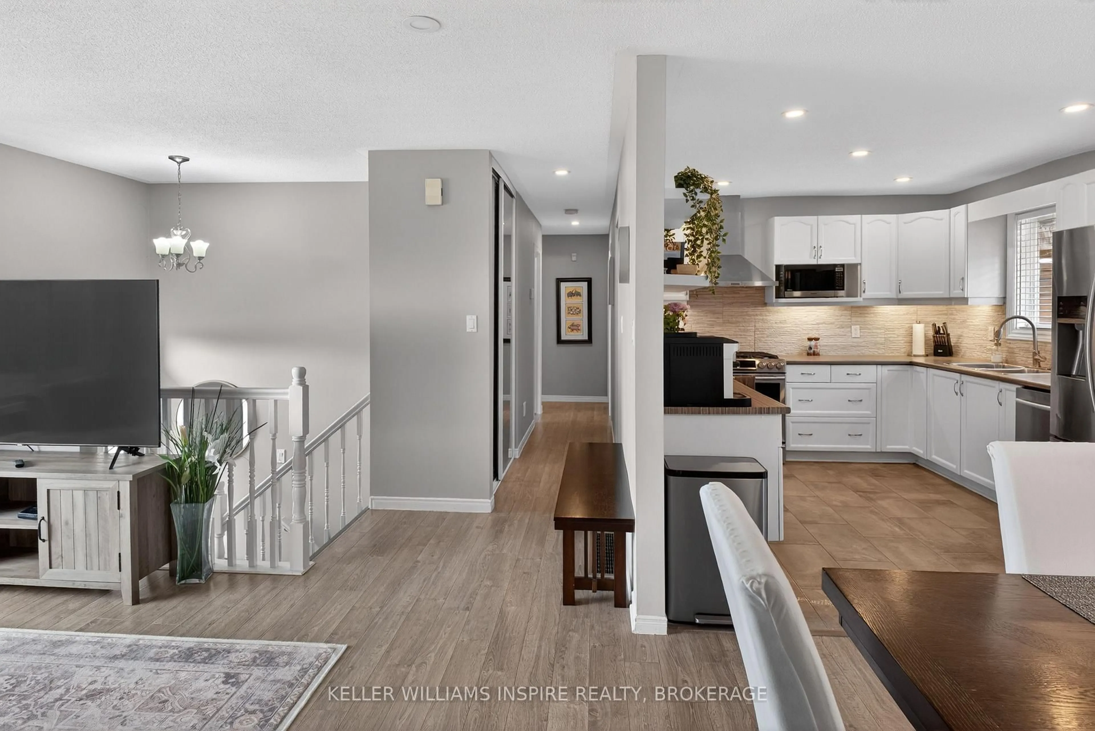 Open concept kitchen, unknown for 120 North Murray St, Quinte West Ontario K8V 6R2