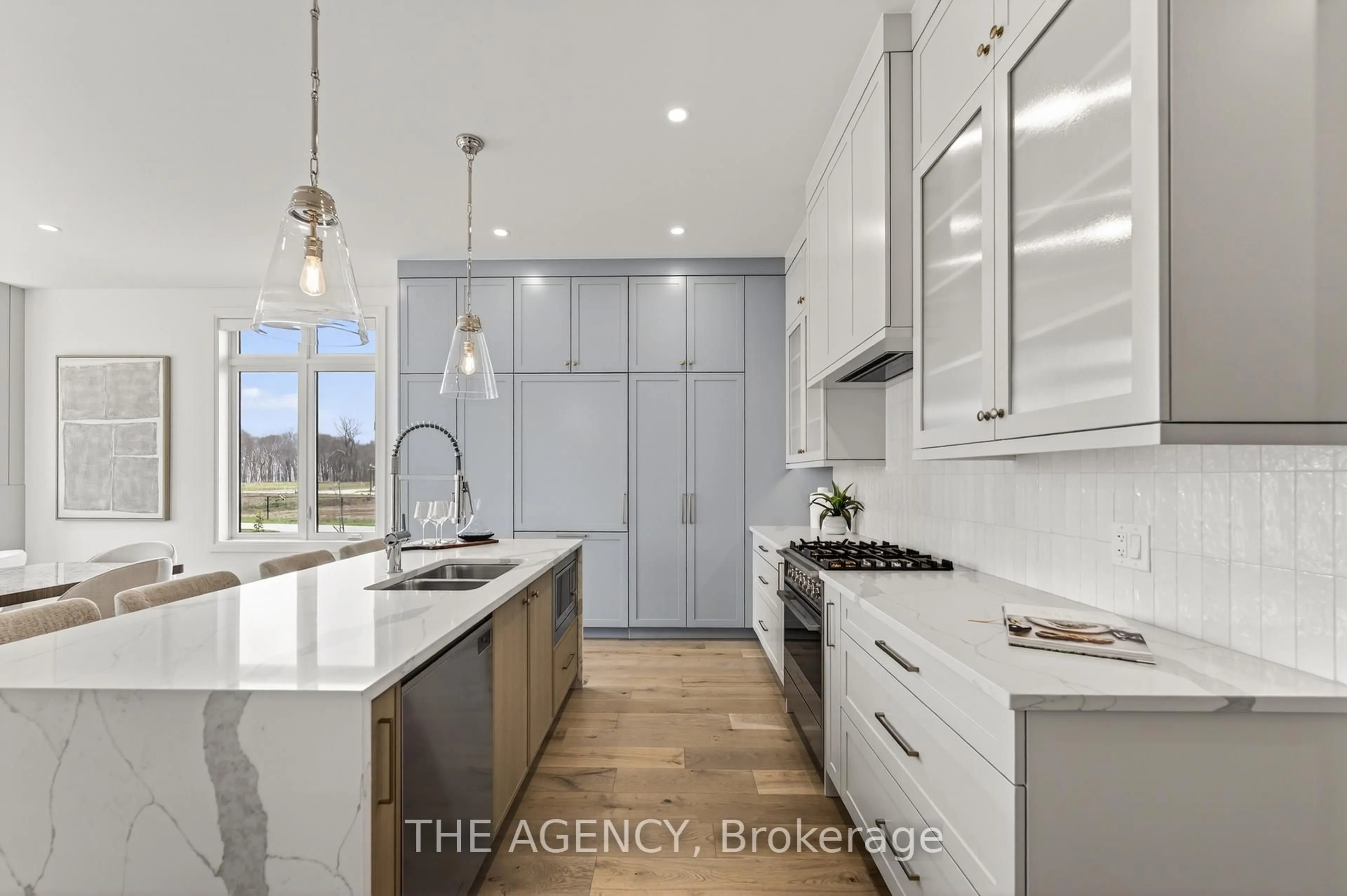 Open concept kitchen, unknown for 537 Mississauga Ave, Fort Erie Ontario L2A 1C2