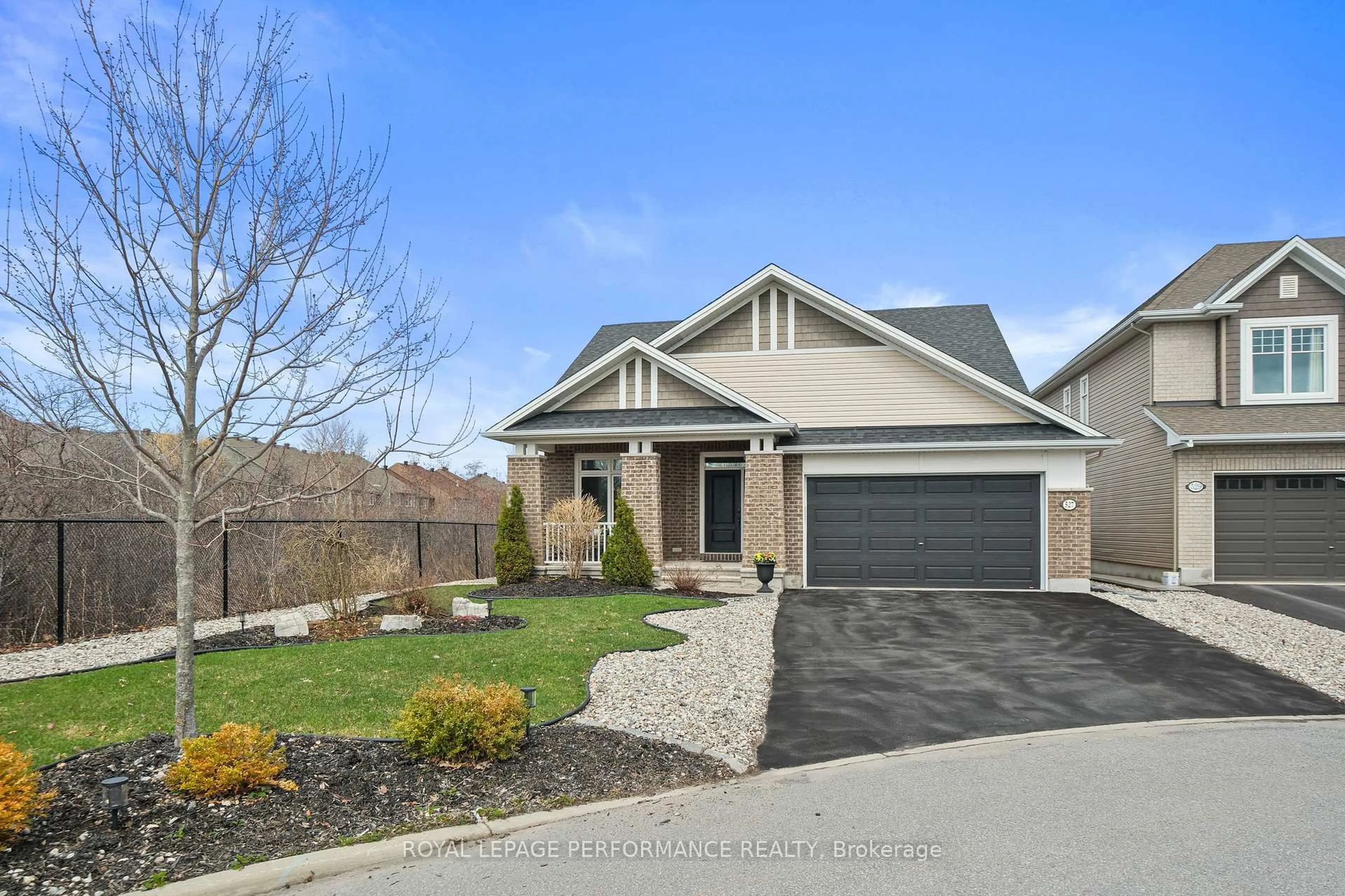 Unknown for 527 Silverbell Cres, Ottawa Ontario K1T 0N9