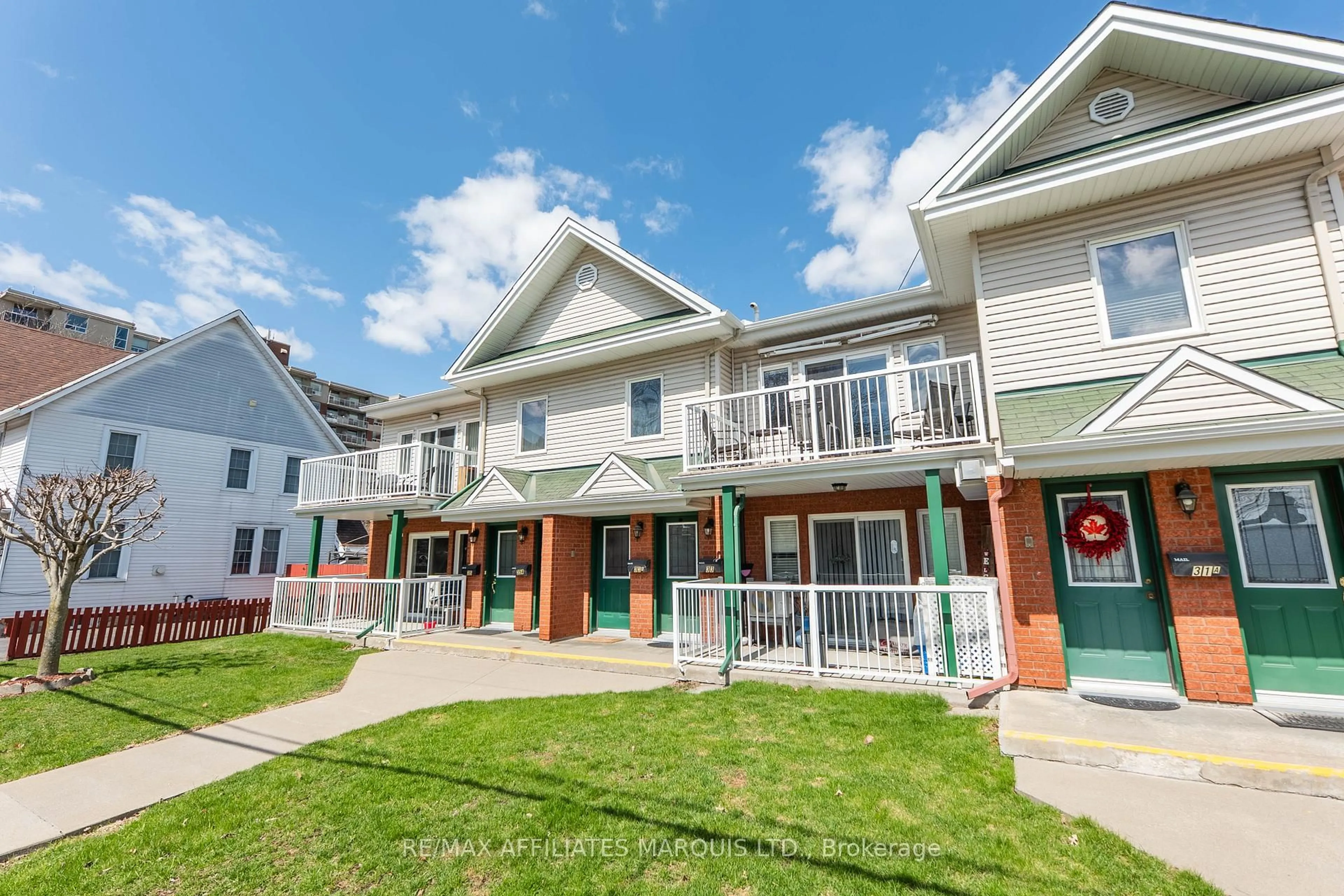 Unknown for 33 First St #5, Cornwall Ontario K6J 1B8