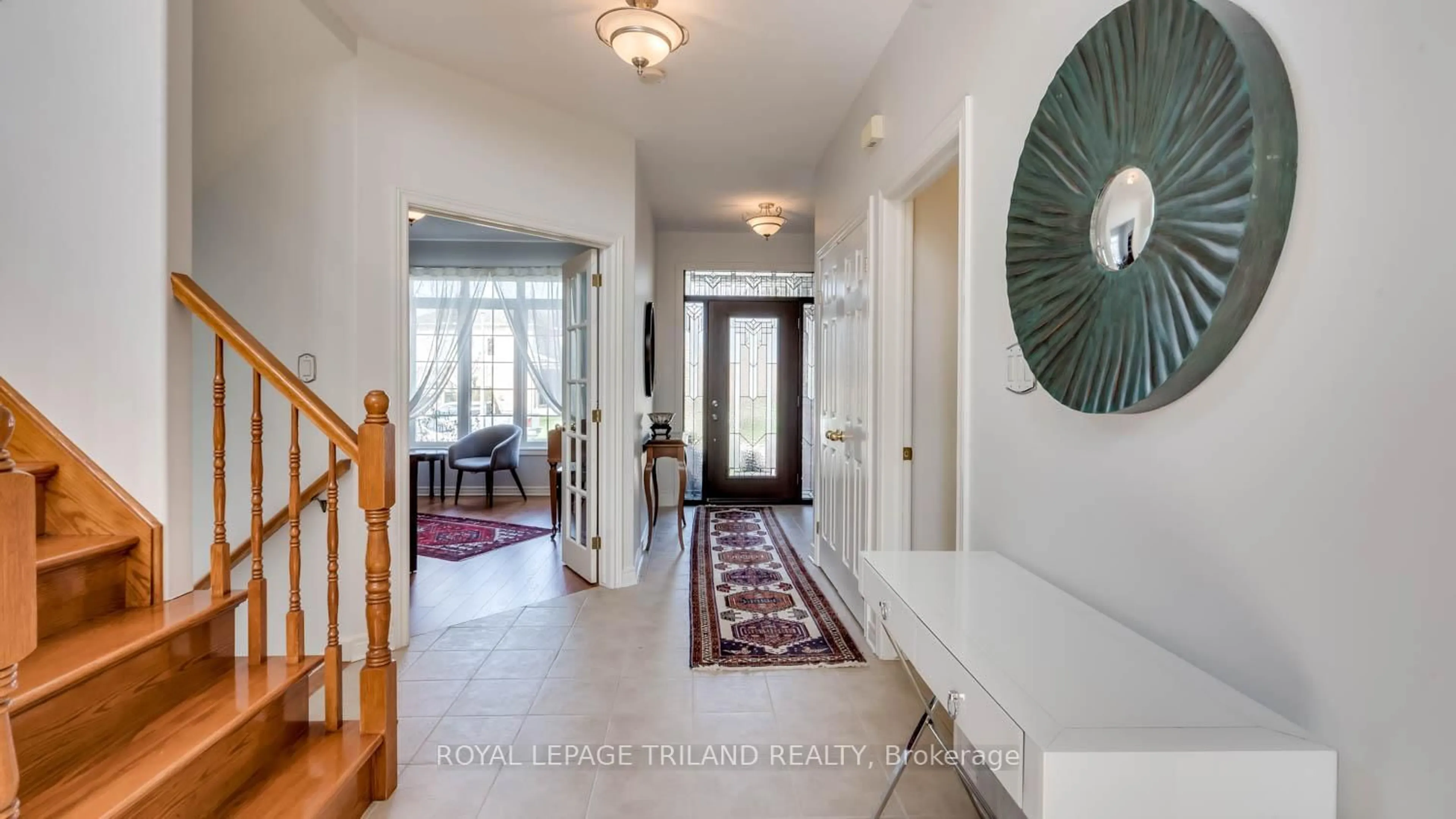 Indoor entryway for 1223 Thornley St, London South Ontario N6K 4V3