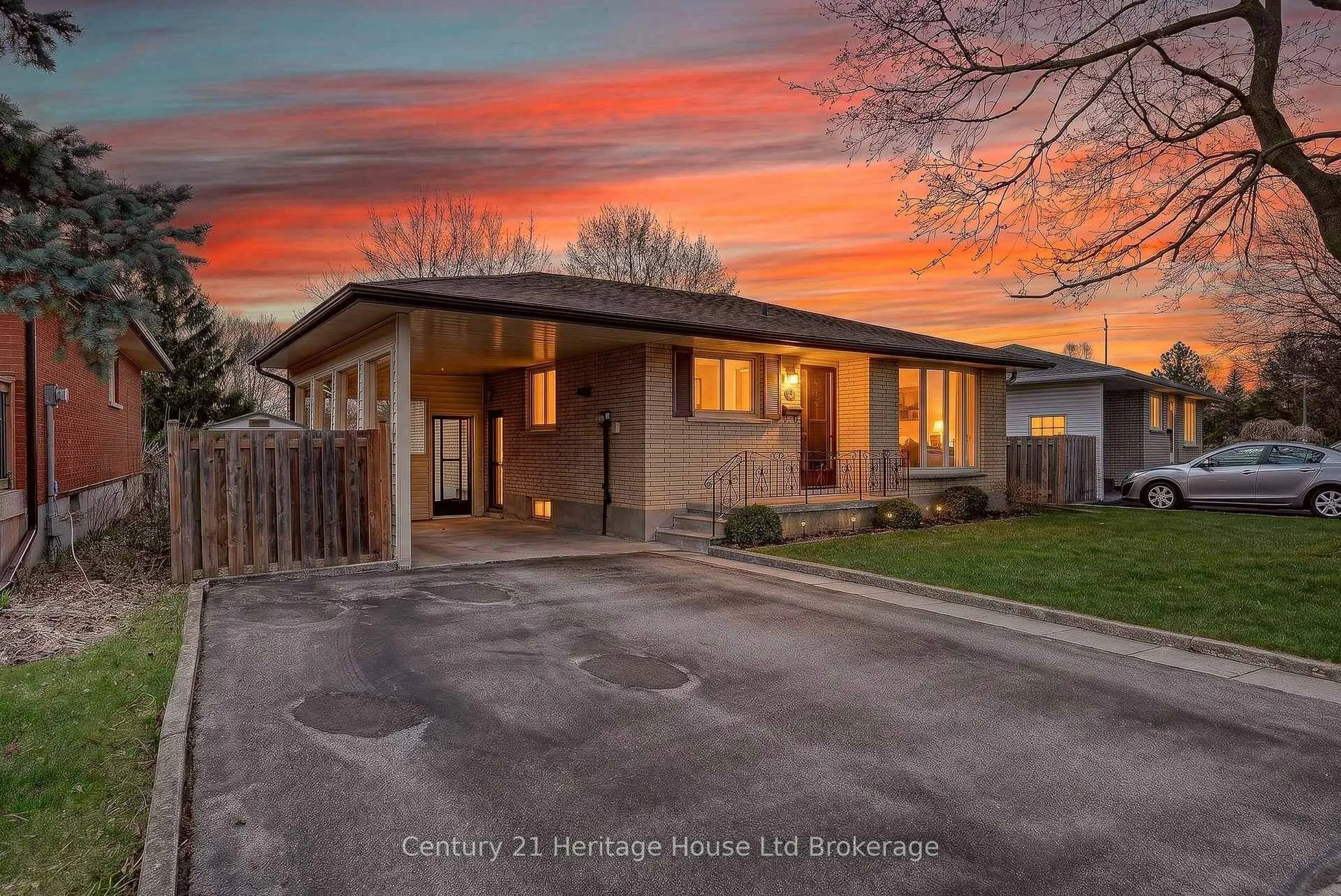 Unknown for 40 Hillmer Rd, Cambridge Ontario N1R 6B6